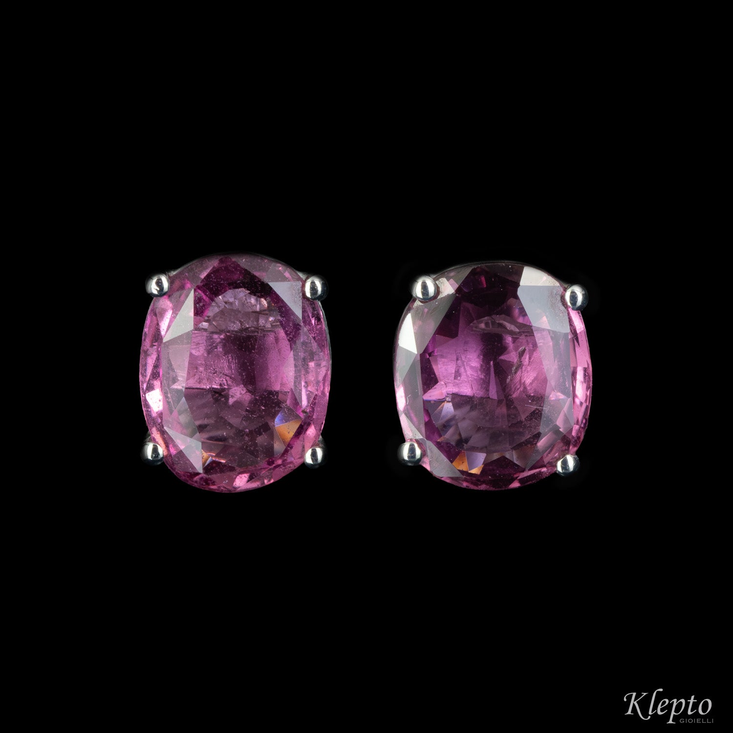 White gold lobe earrings with Tourmalines