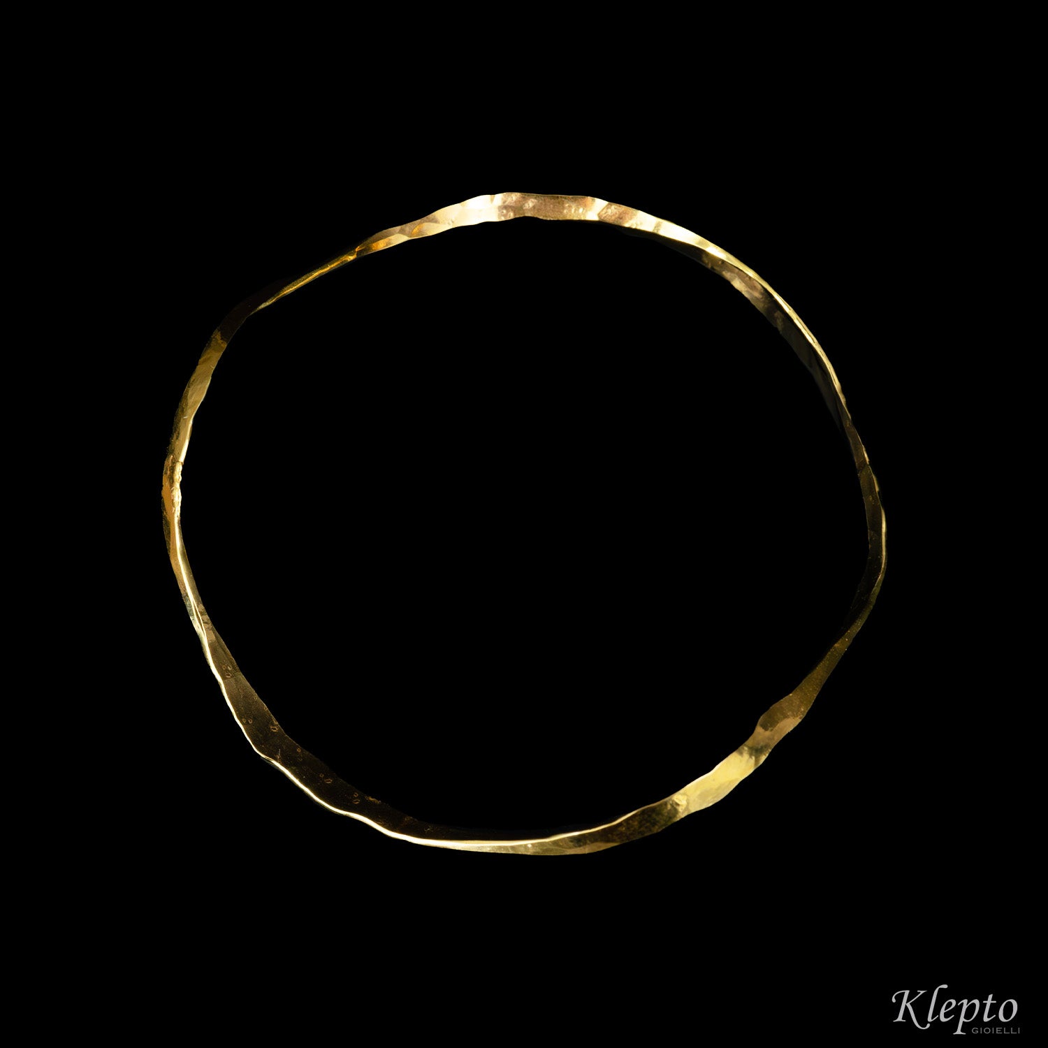 Rigid yellow gold bracelet