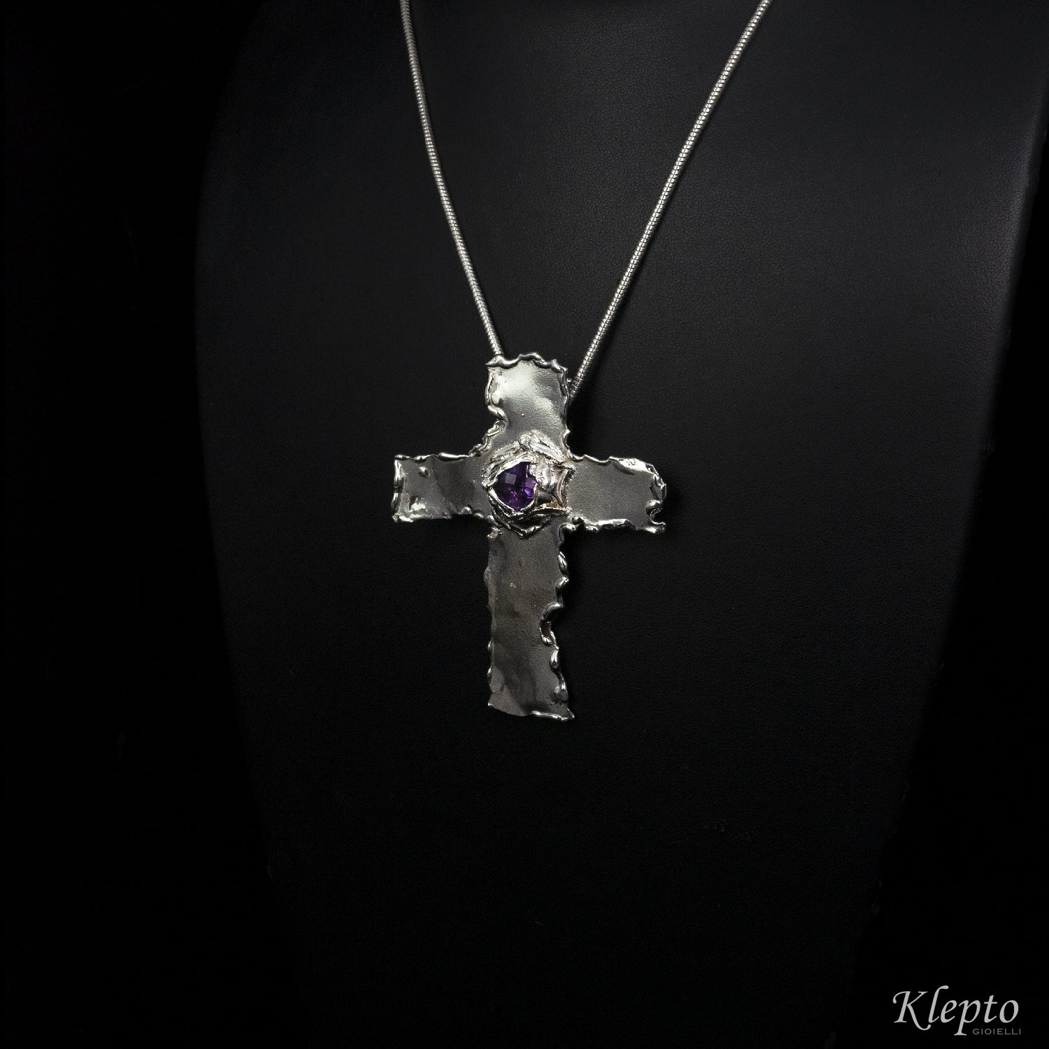 Cross pendant in Silnova® Silver with Amethyst