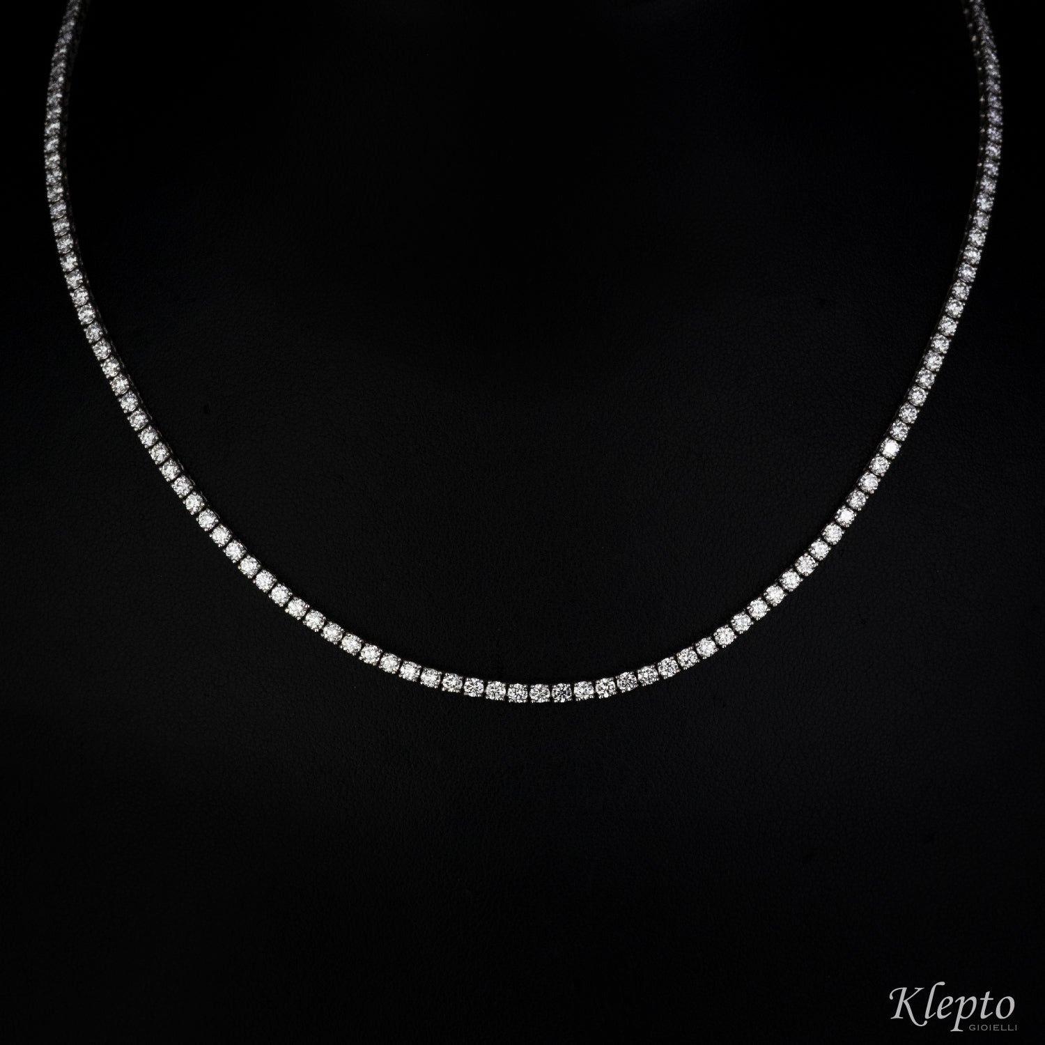 Tennis white gold necklace with diamonds