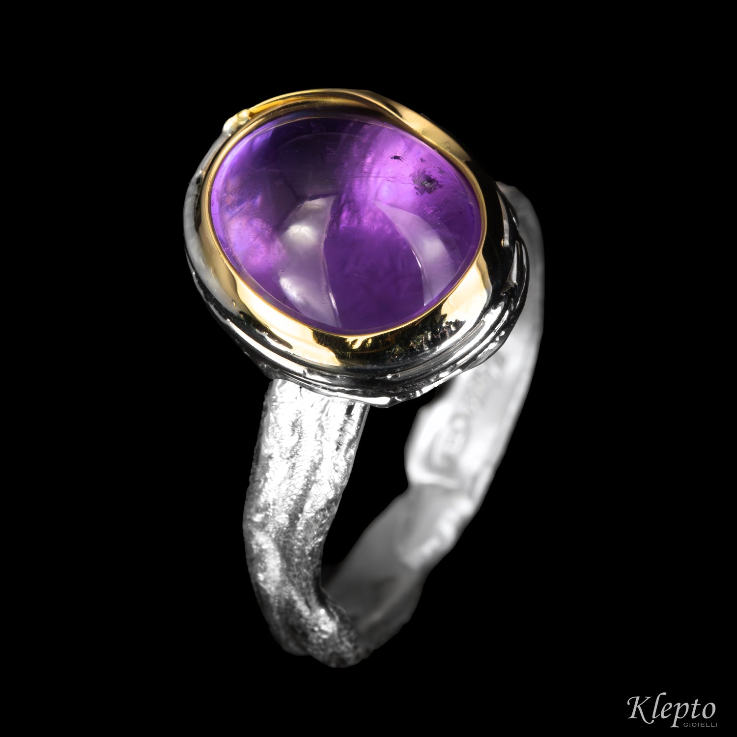 Silnova® Silver Ring "Bumba" with Cabochon Amethyst and Yellow Gold Details