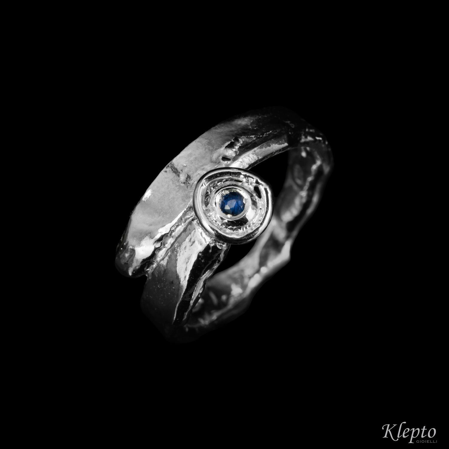 Silnova Silver Ring with Blue Sapphire