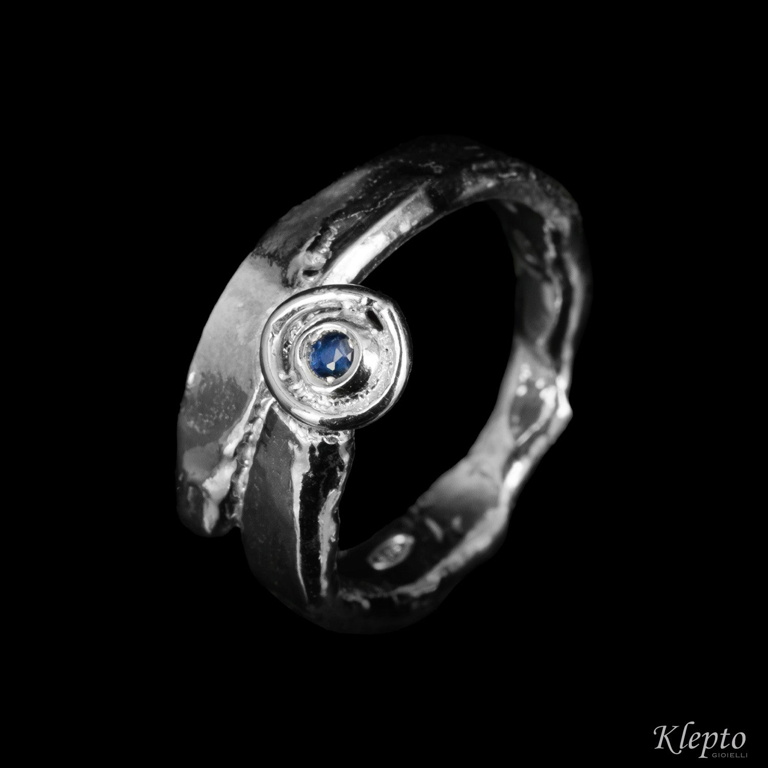 Silnova Silver Ring with Blue Sapphire