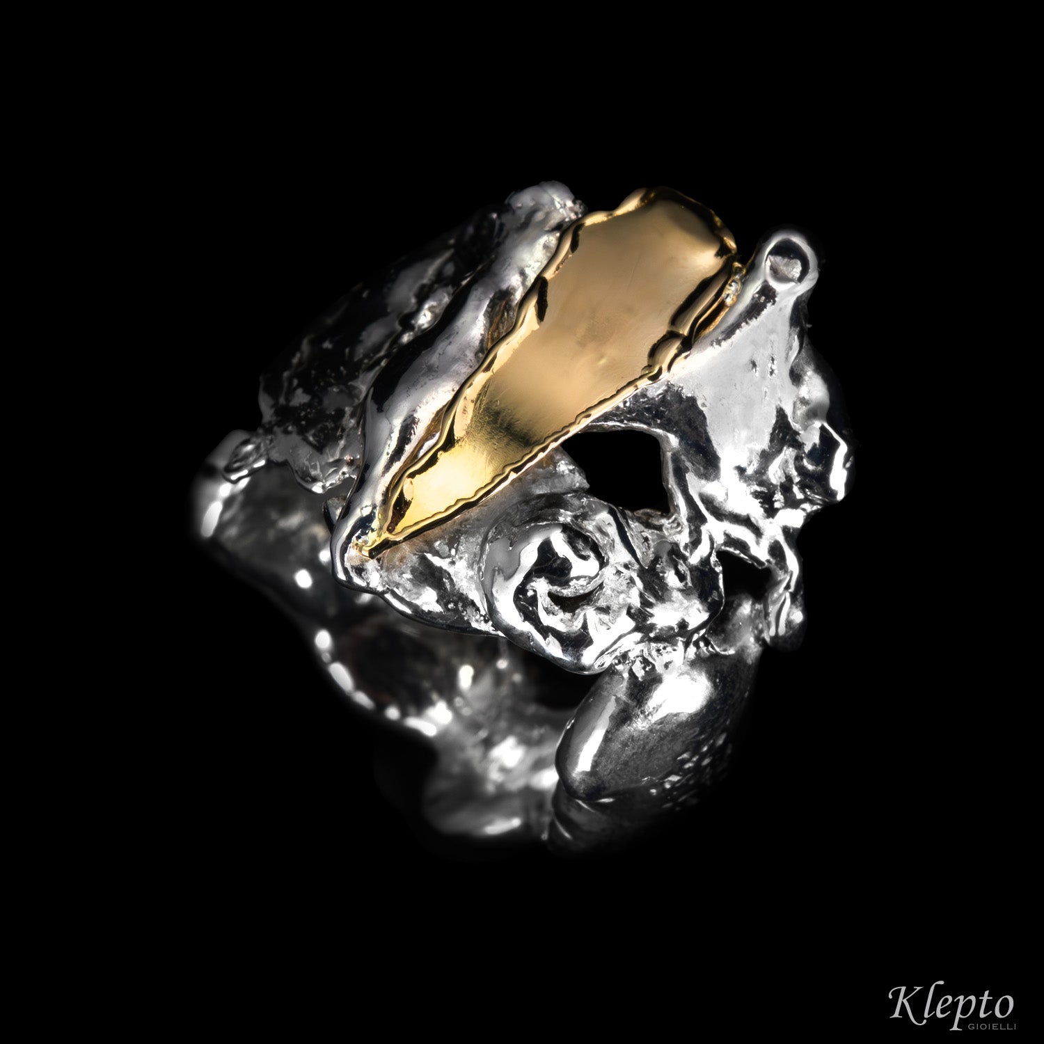 Silver Silnova® ring and yellow gold