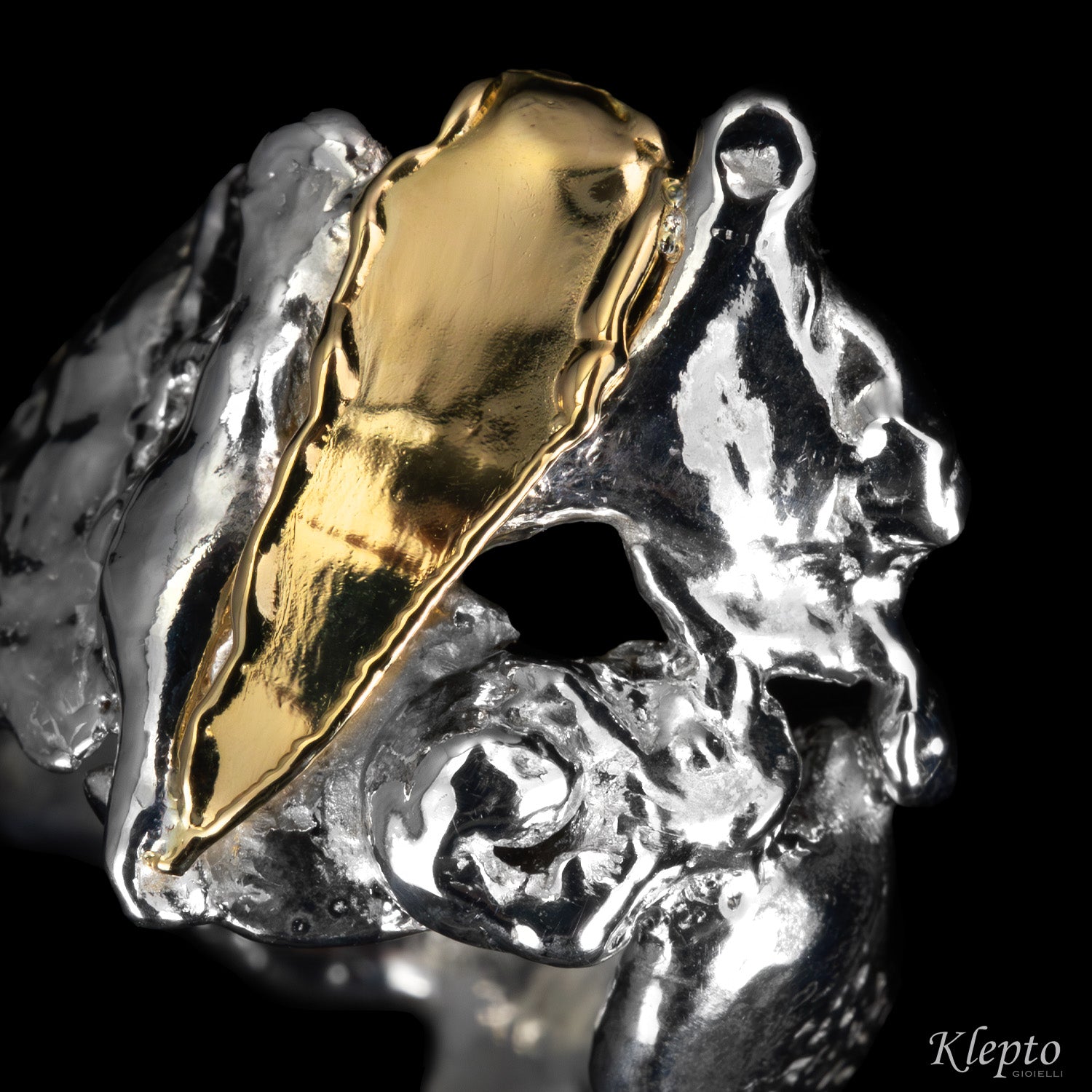 Silver Silnova® ring and yellow gold