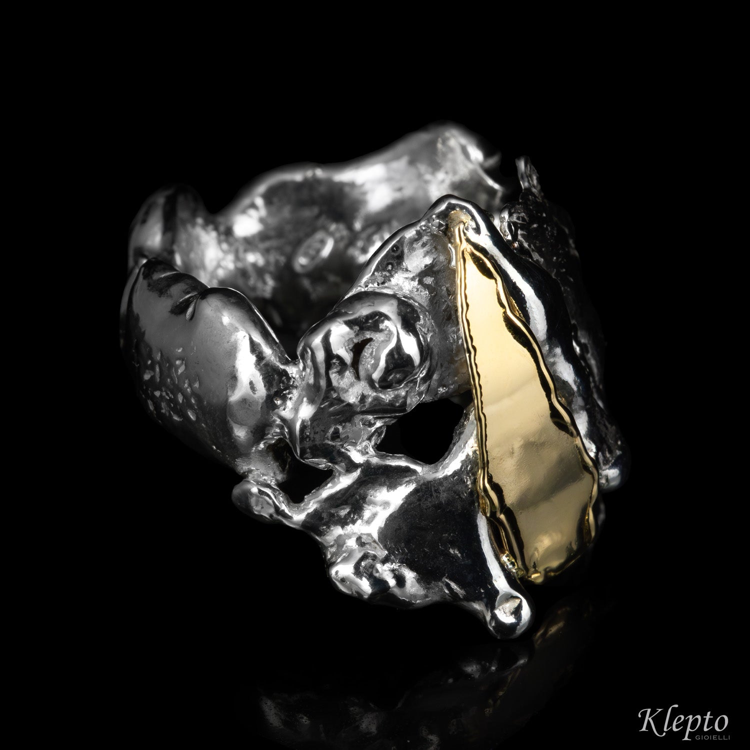 Silver Silnova® ring and yellow gold