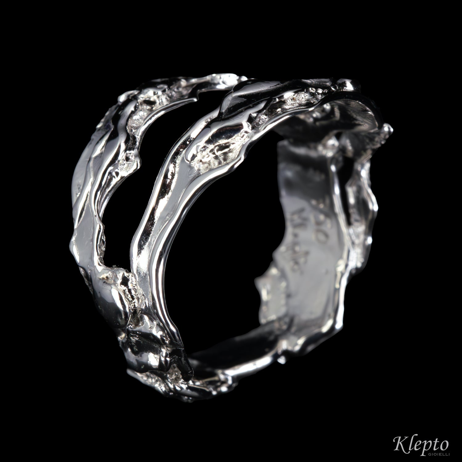 Flame-fused white gold ring