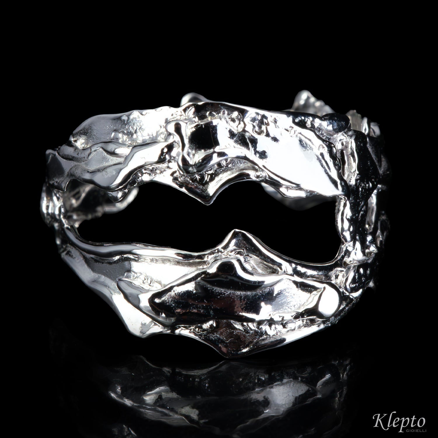 Flame-fused white gold ring
