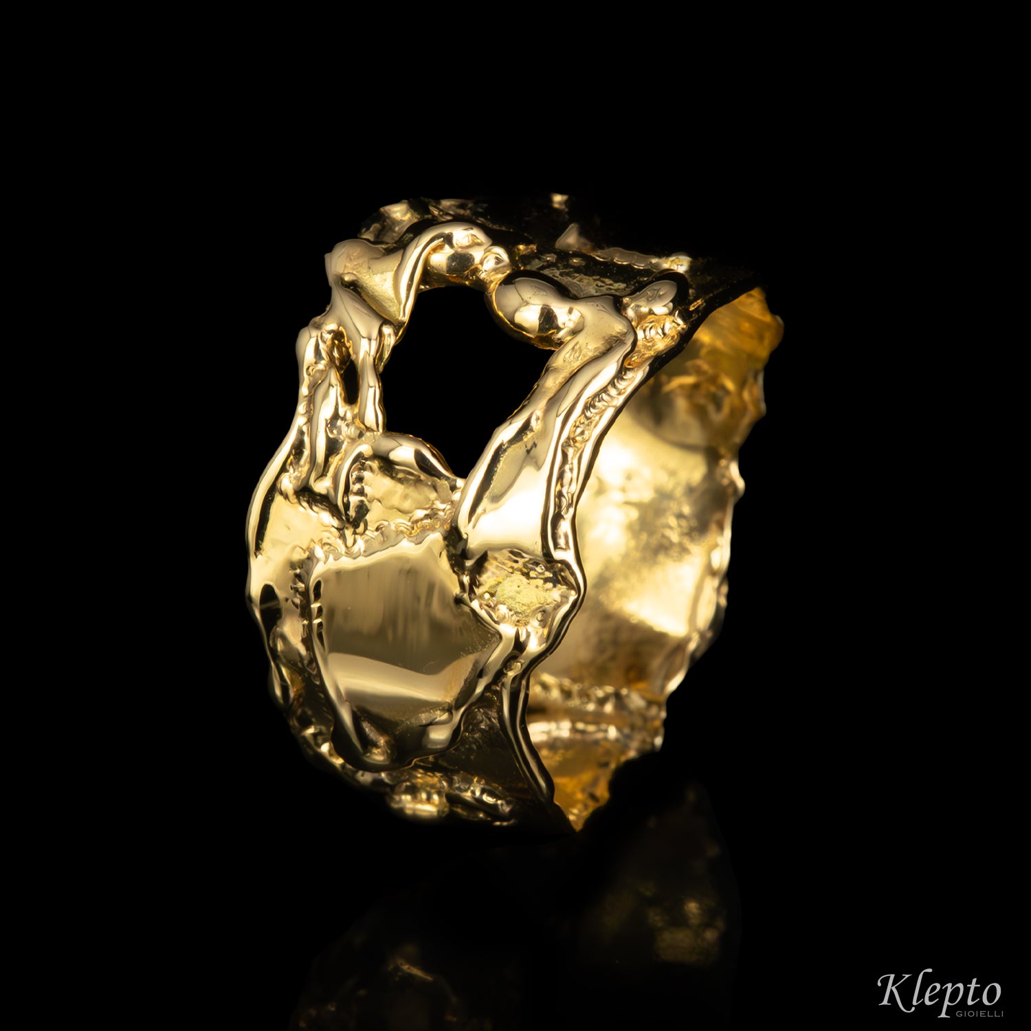 Flame-Fused Yellow Gold Ring