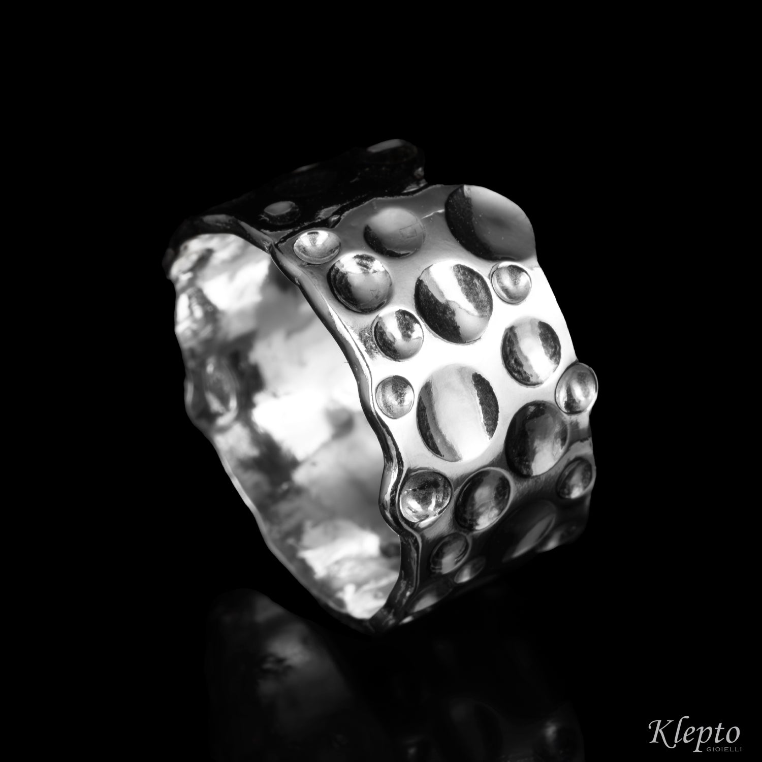 Hammered Silver Ring Silnova®