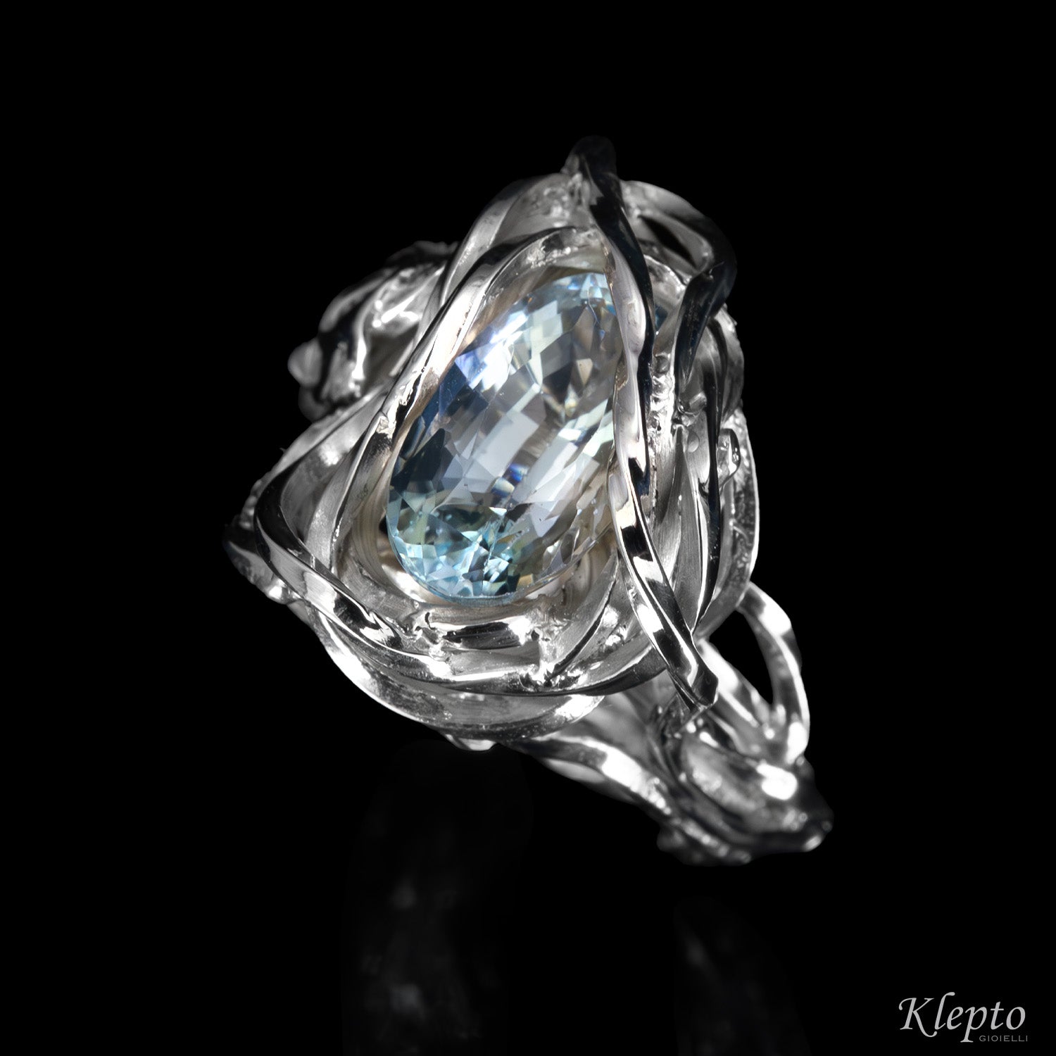 Silver ring Silnova® with woven wire and Aquamarine