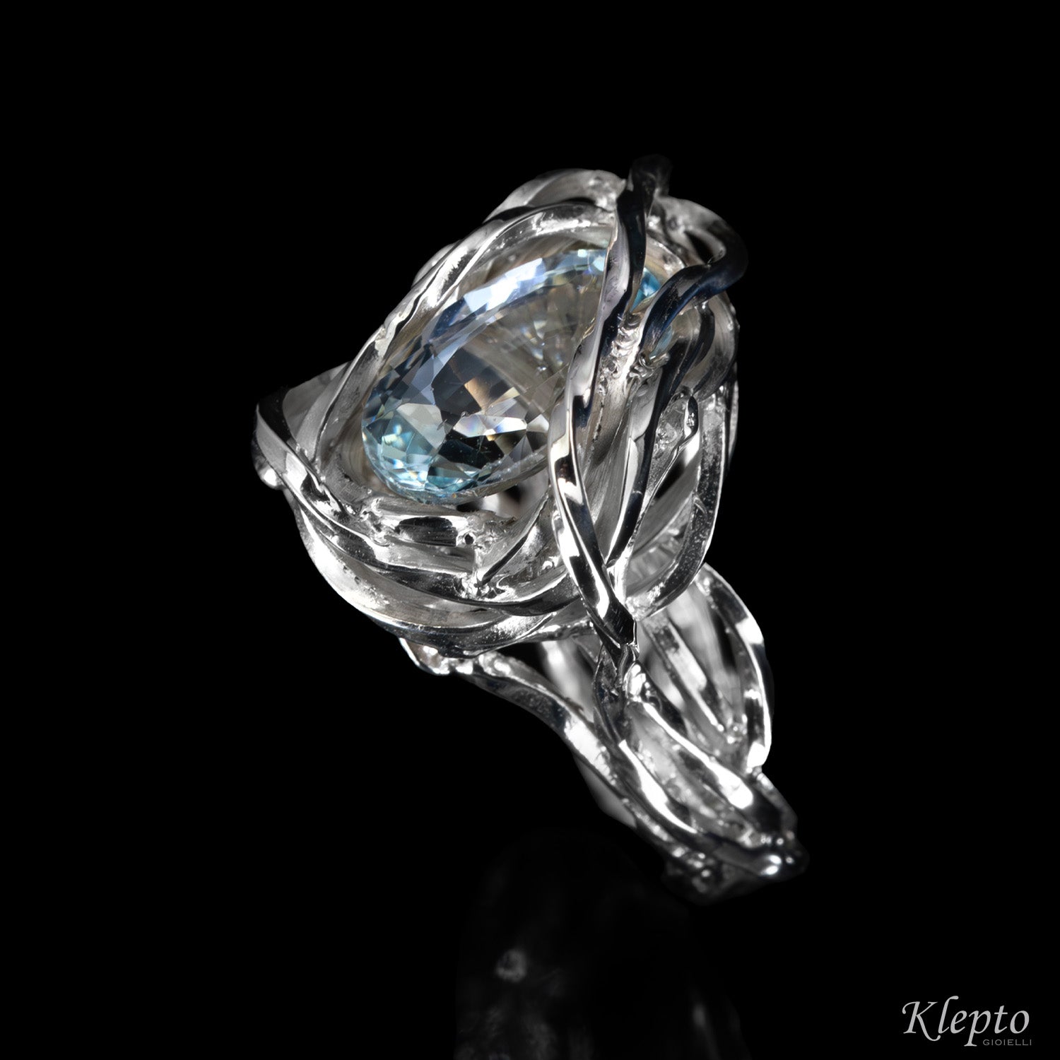 Silver ring Silnova® with woven wire and Aquamarine