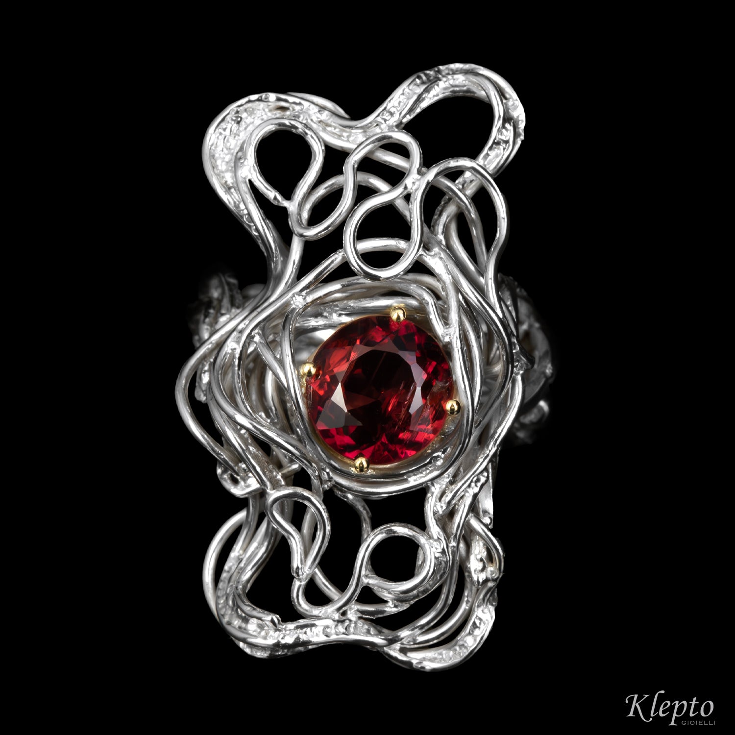 Silver ring Silnova® with Garnet and yellow gold details