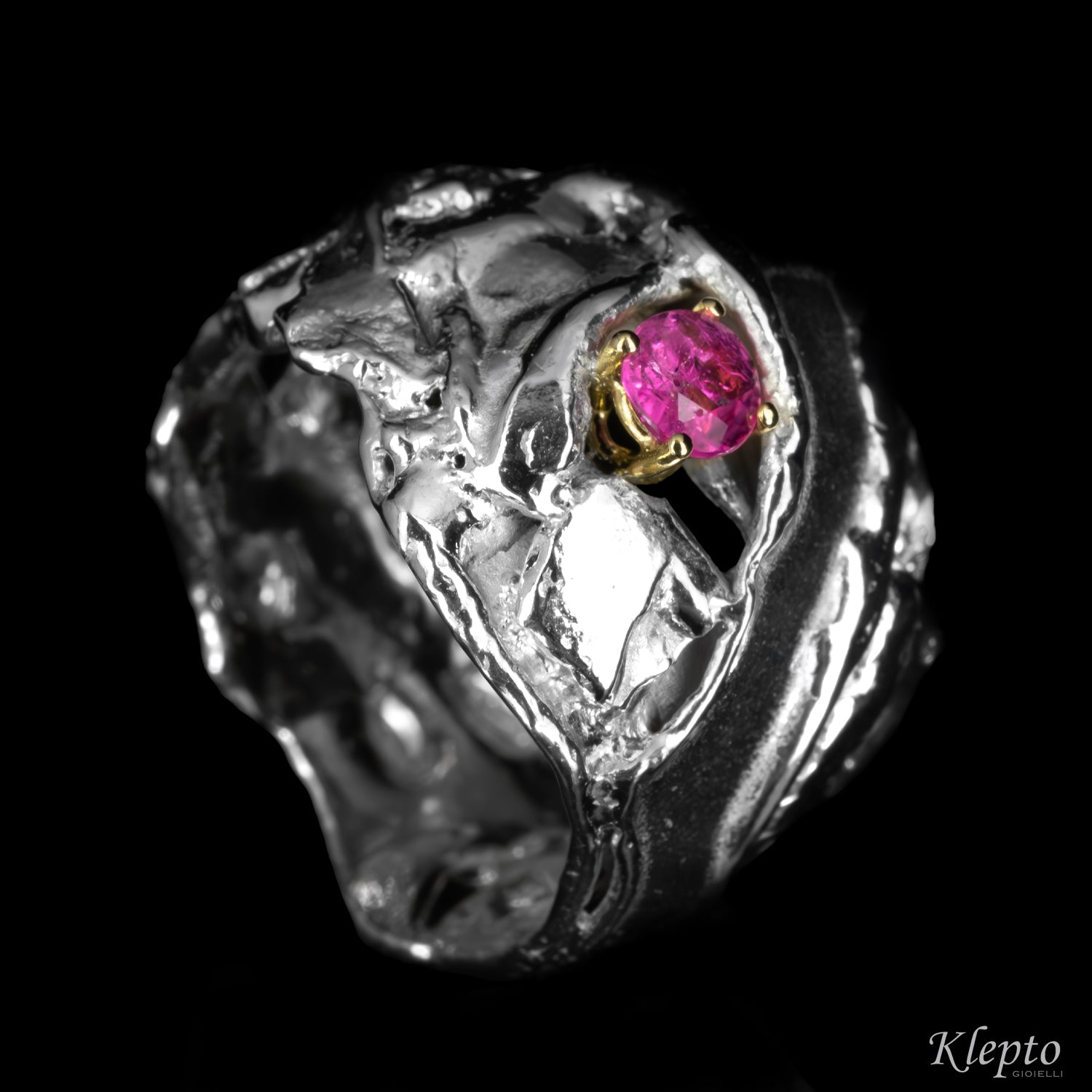 Silver ring Silnova® with pink tourmaline and yellow gold details