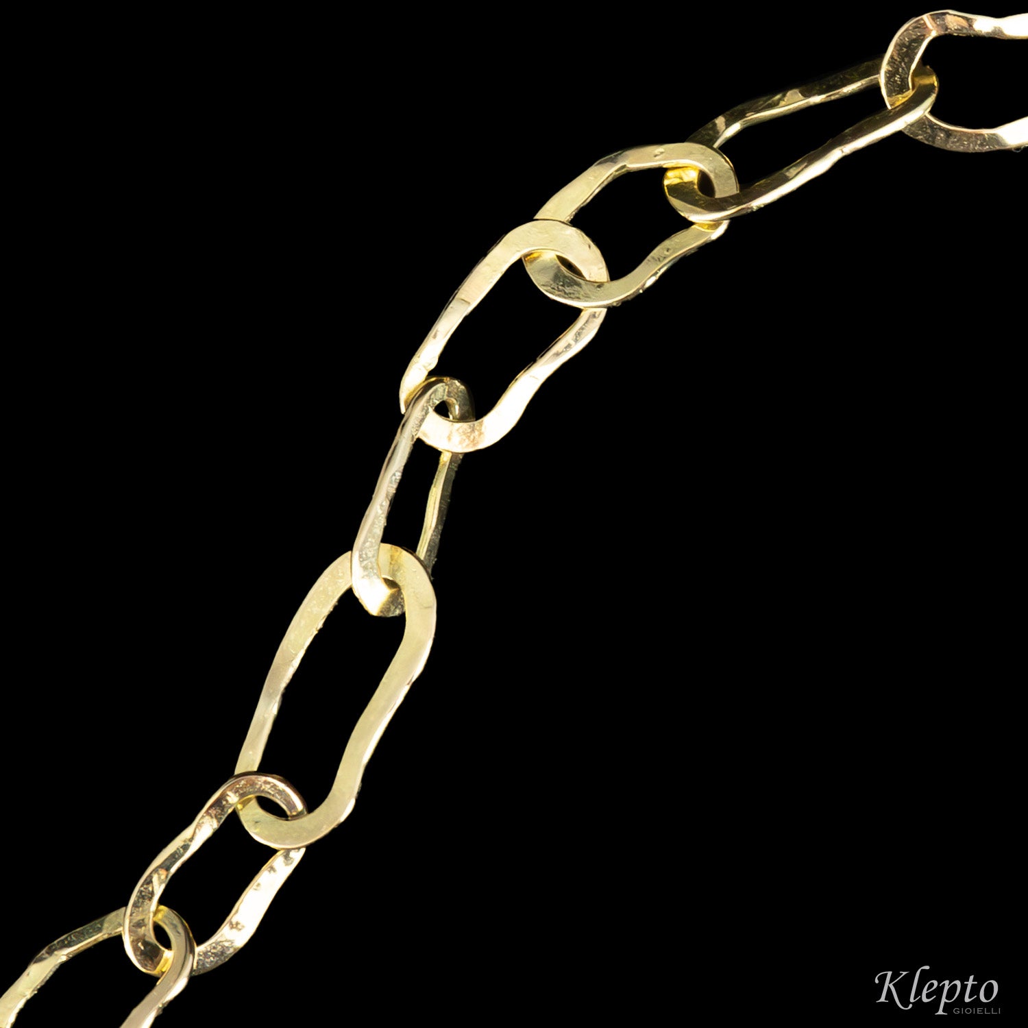 Yellow gold bracelet with oval rings