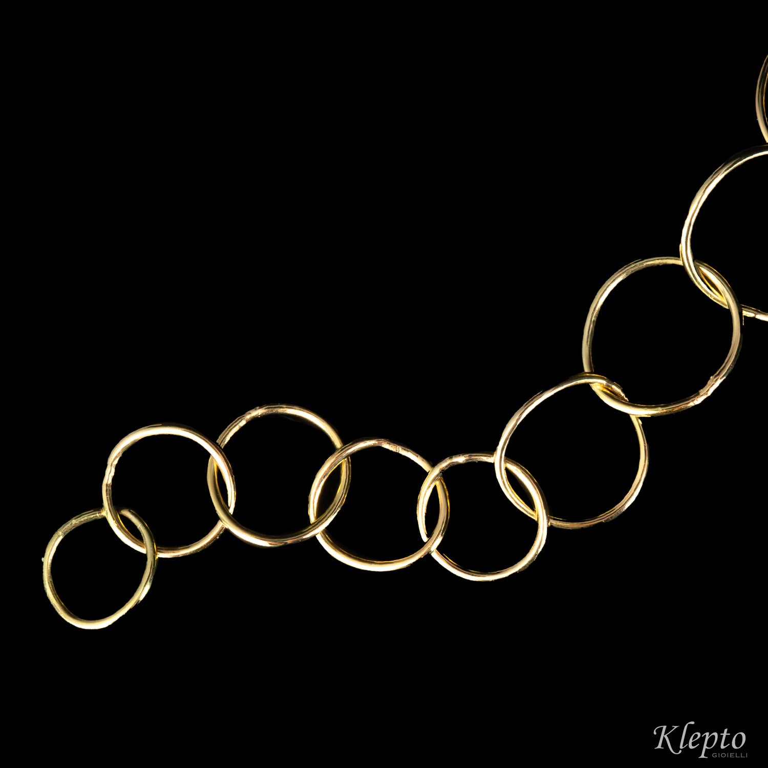 Yellow gold link bracelet