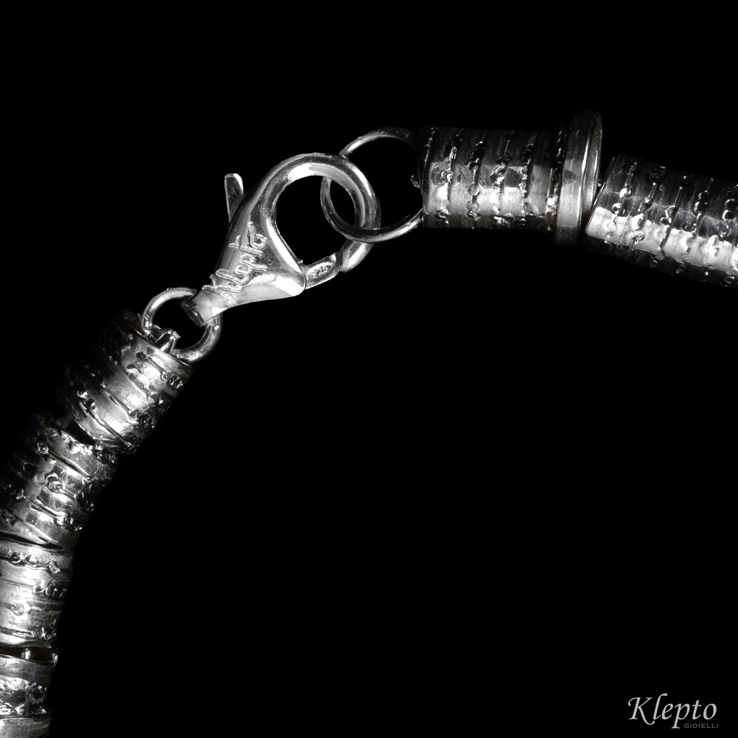 Silver Silnova® bracelet with pressed wire