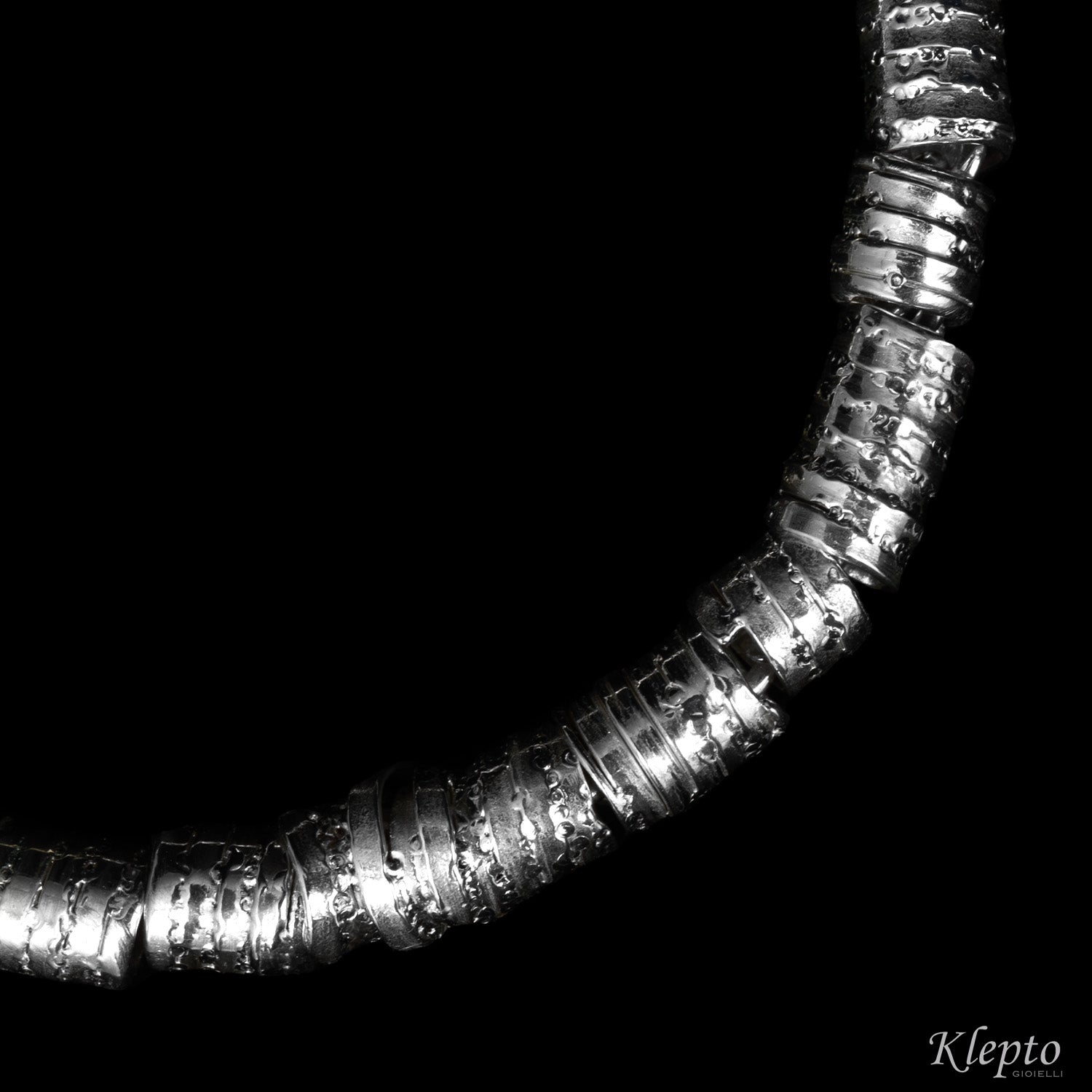 Silver Silnova® bracelet with pressed wire