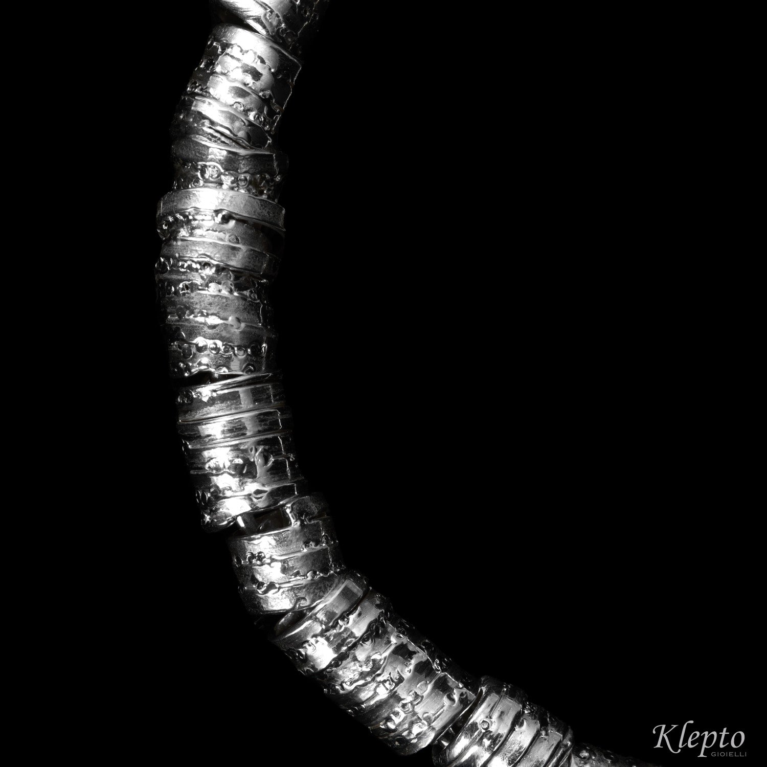 Silver Silnova® bracelet with pressed wire
