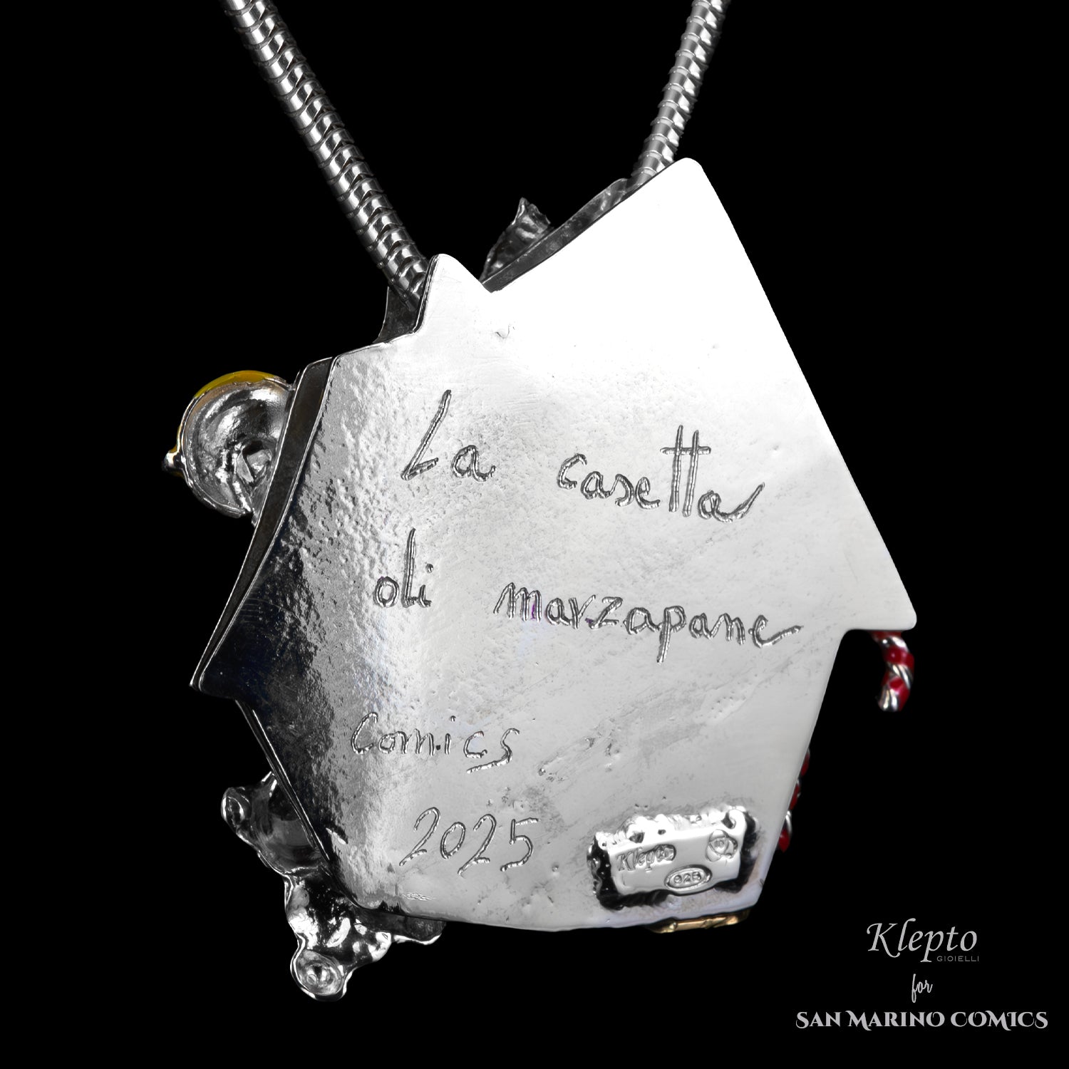 Silver Pendant Silnova "The Gingerbread House" with enameled details and yellow gold