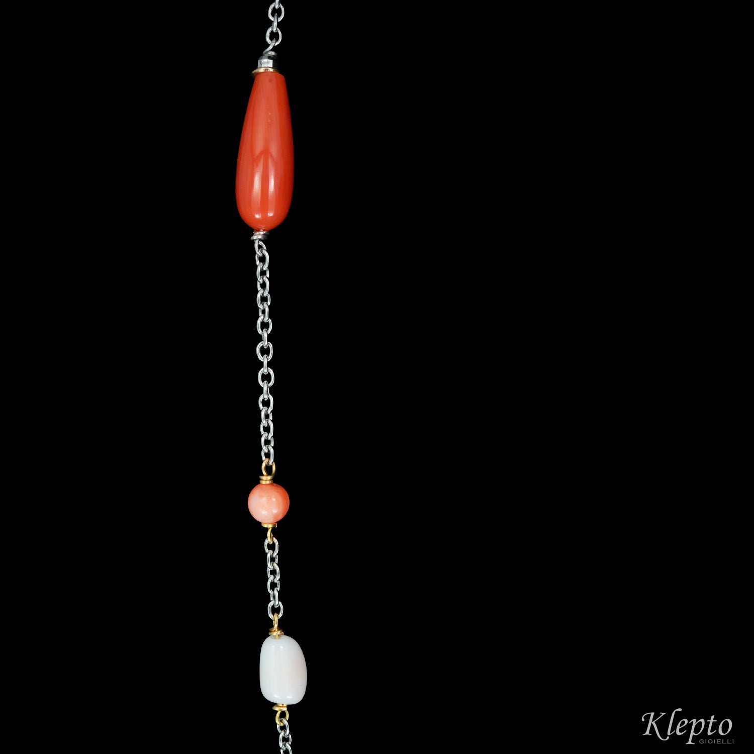Necklace in white gold and rose gold "Chanel" with Coral