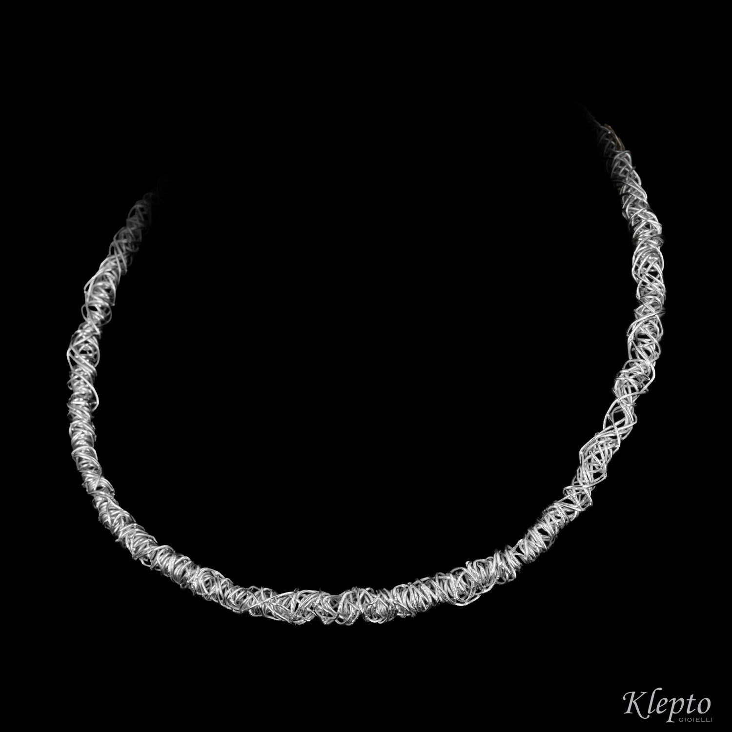 Collier in Silnova® Silver and yellow gold detail