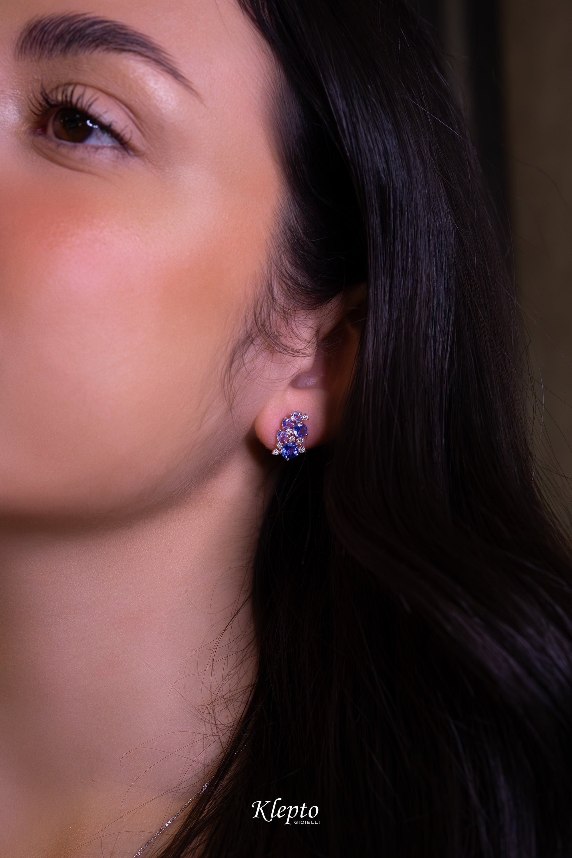White gold earrings with Tanzanites and Diamonds