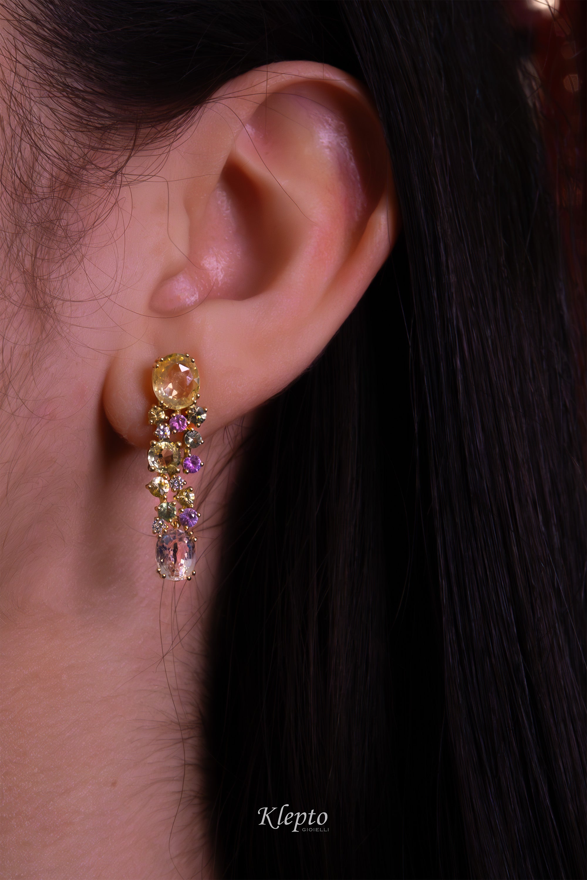 Yellow gold earrings with Sapphires and Diamonds