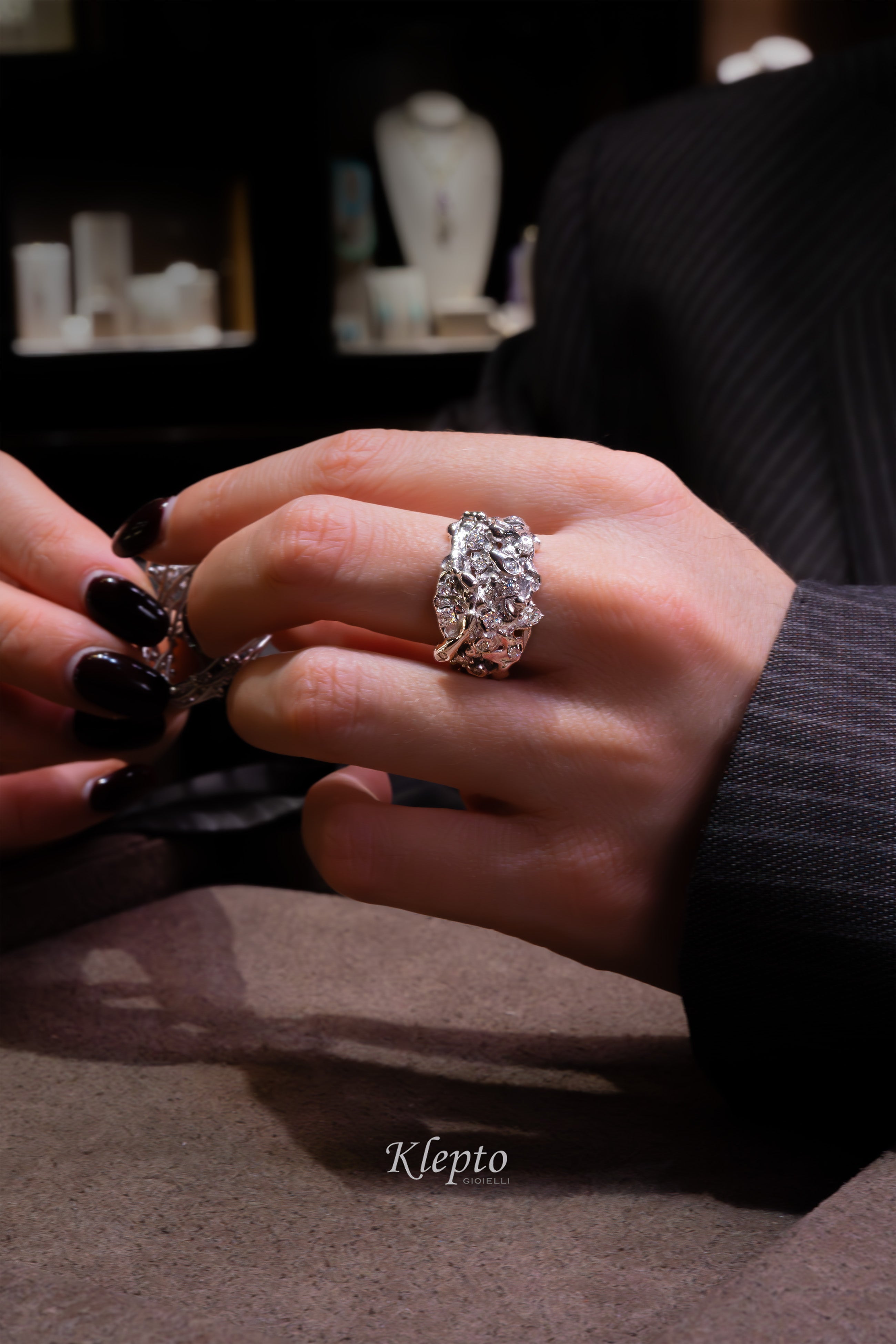 Vulcano white gold ring