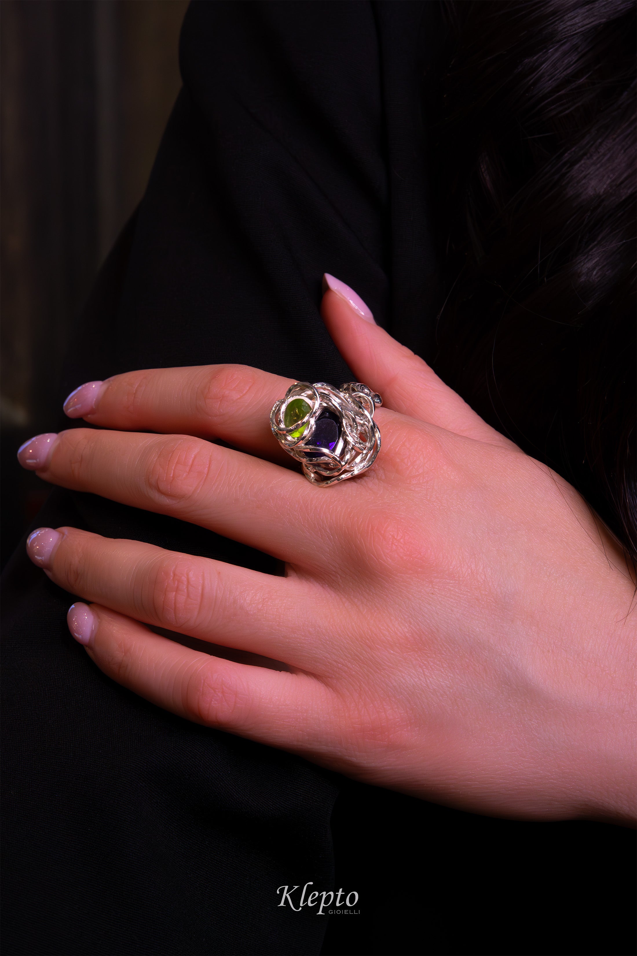 Silver ring Silnova® with woven wire featuring Amethyst and Peridot