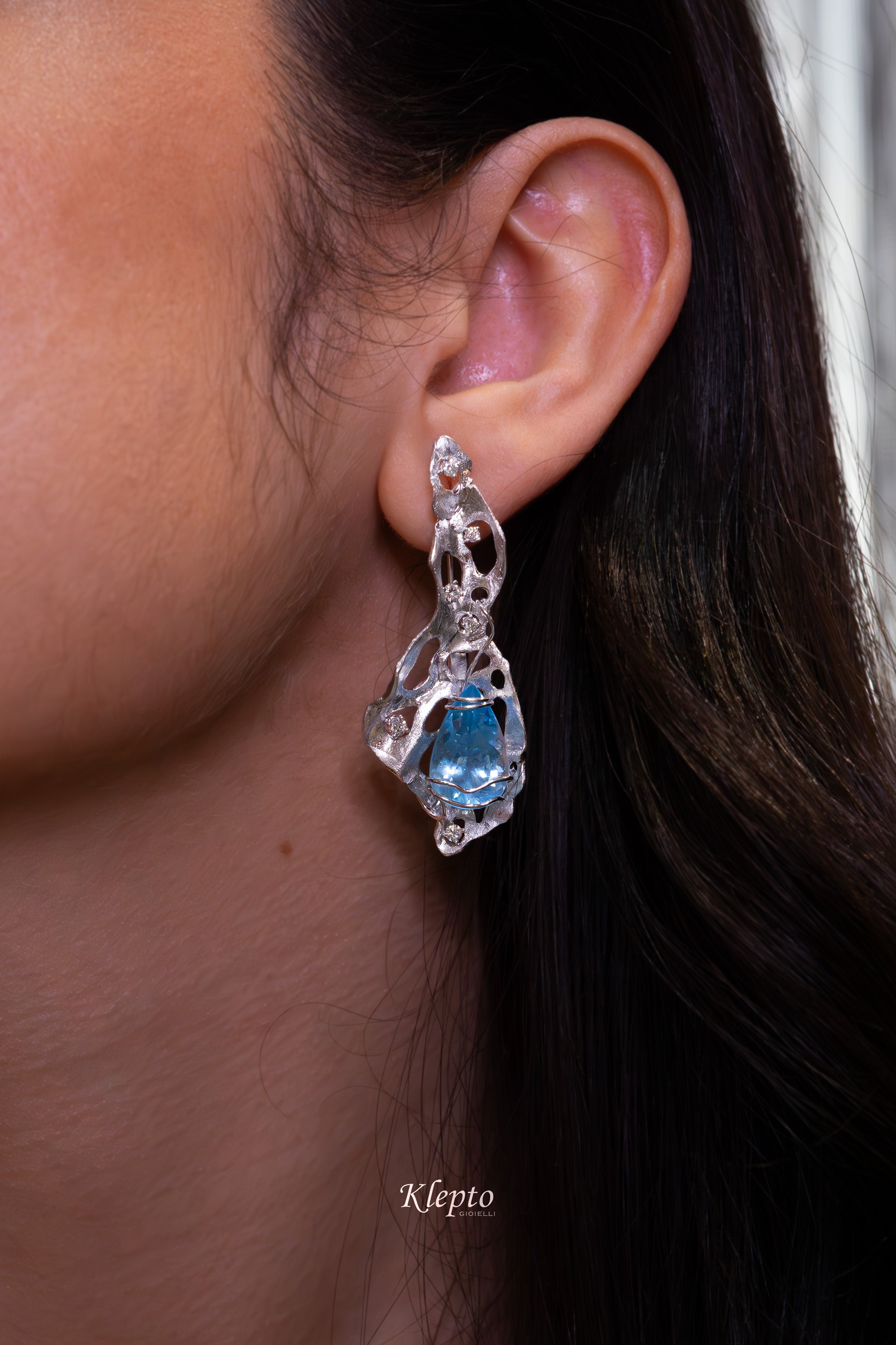 "Auriel et Nivara" white gold earrings with aquemarines and diamonds