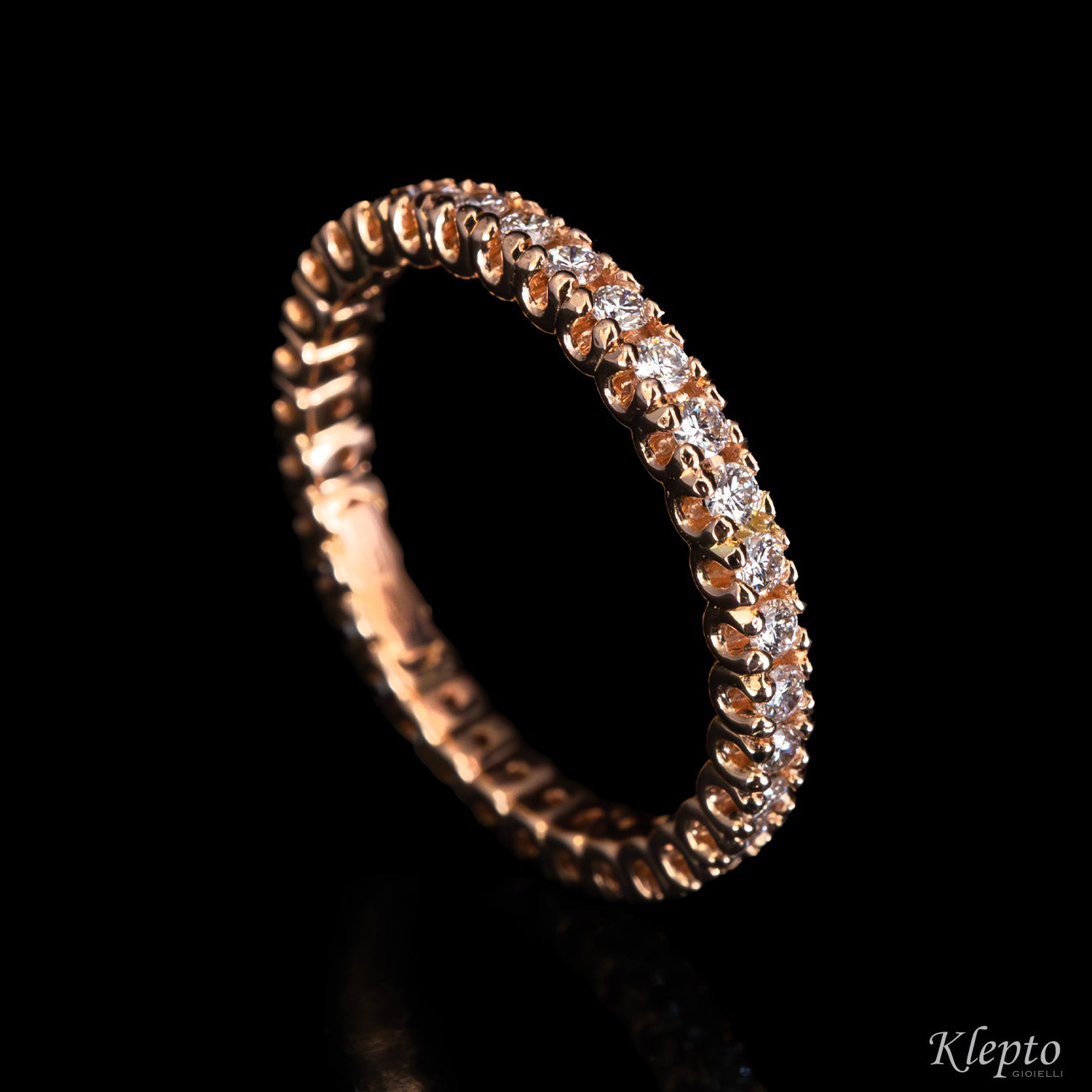 Infinity in rose gold