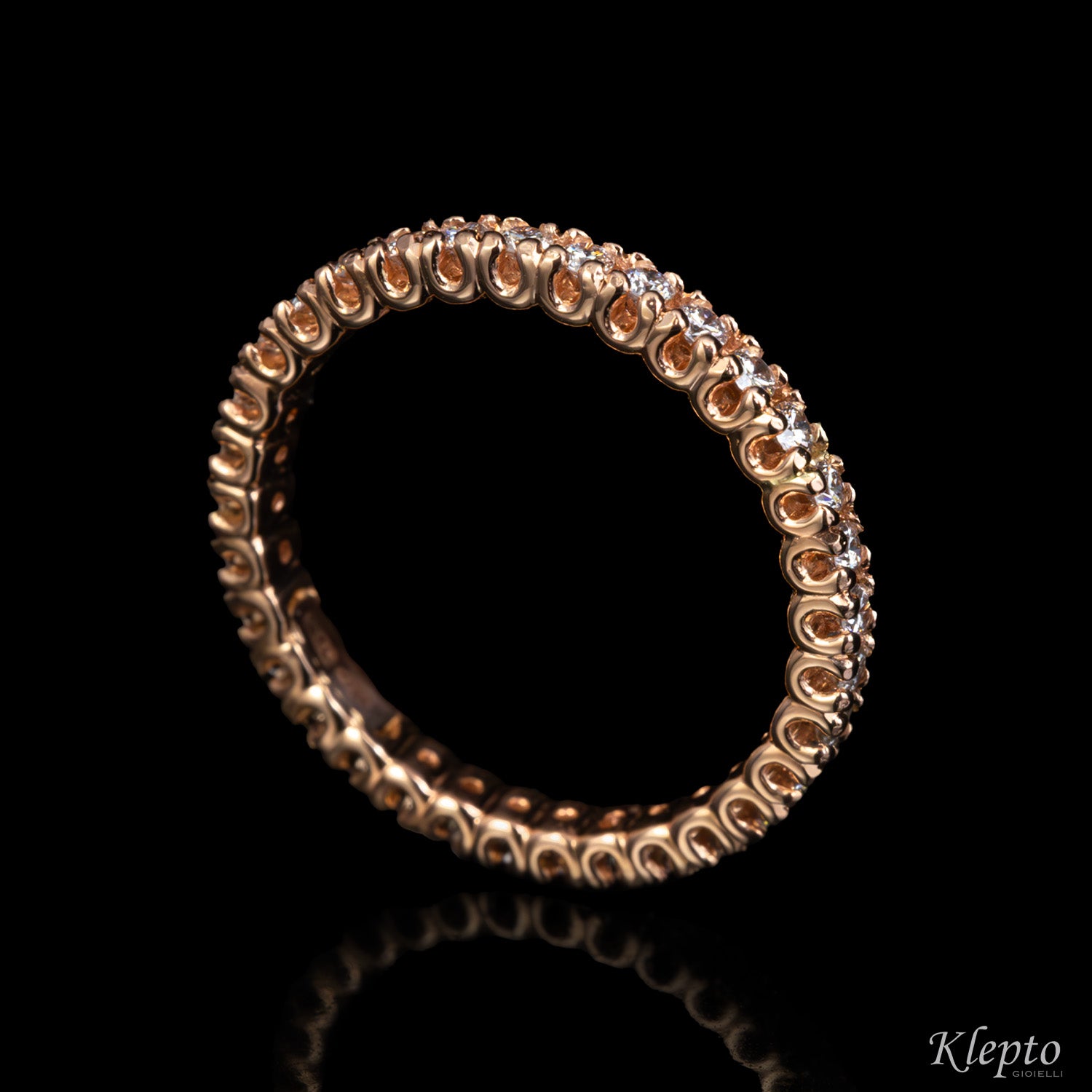 Infinity in rose gold