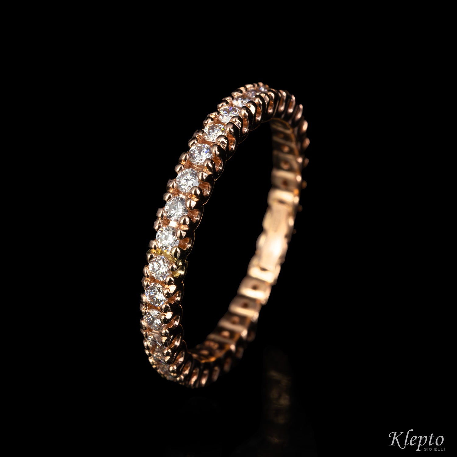 Infinity in rose gold