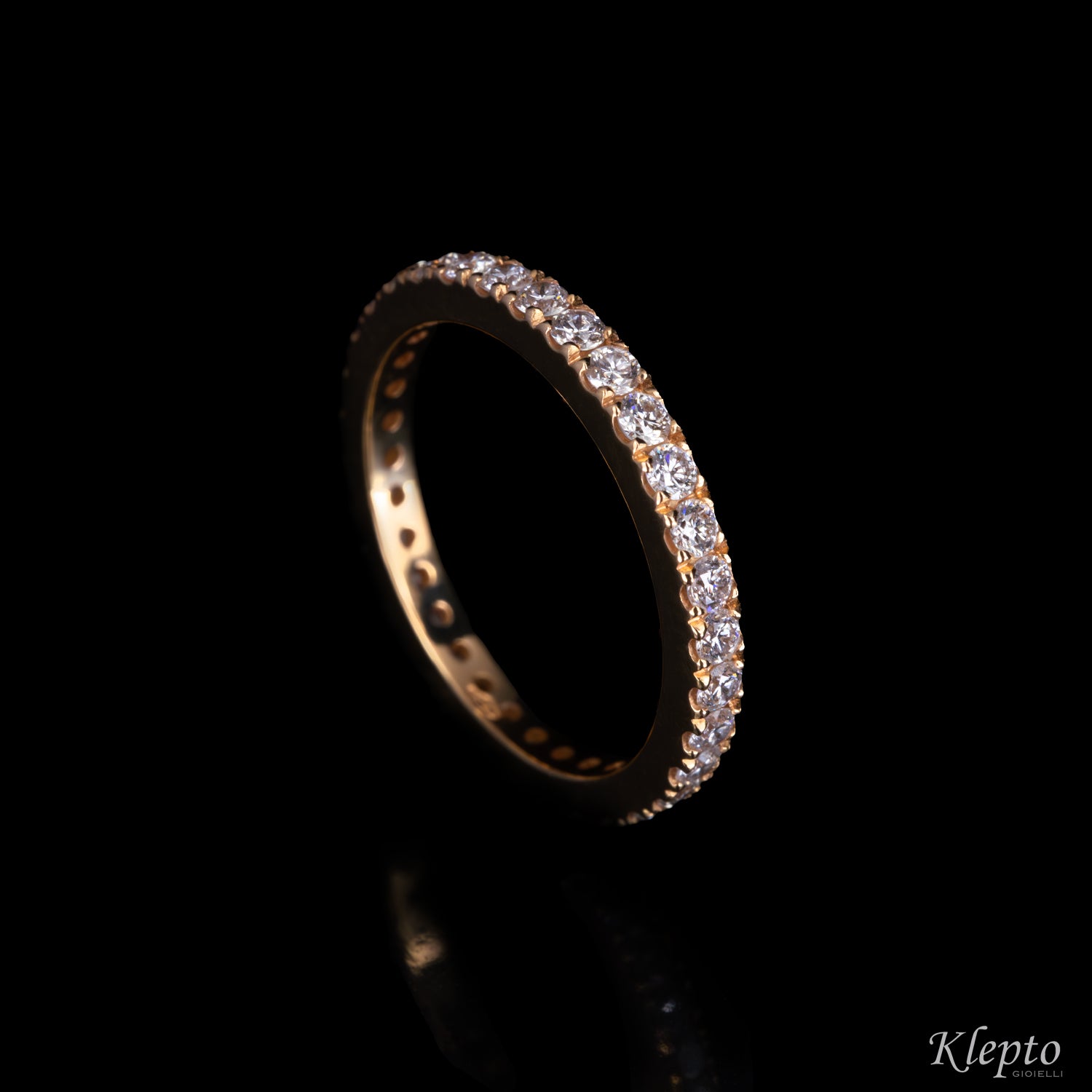 Infinity in rose gold