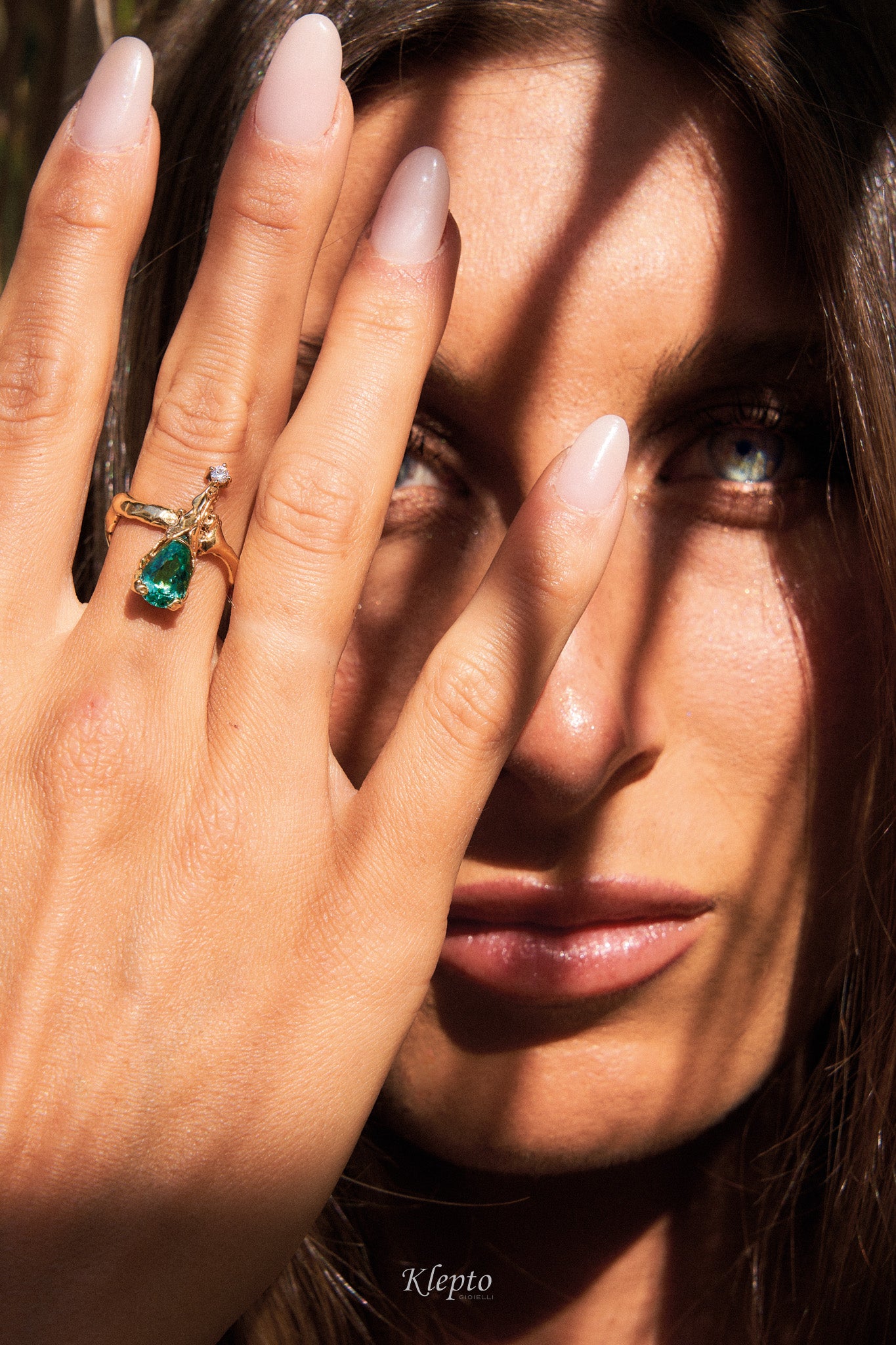 Yellow gold ring with teardrop tourmaline and diamond