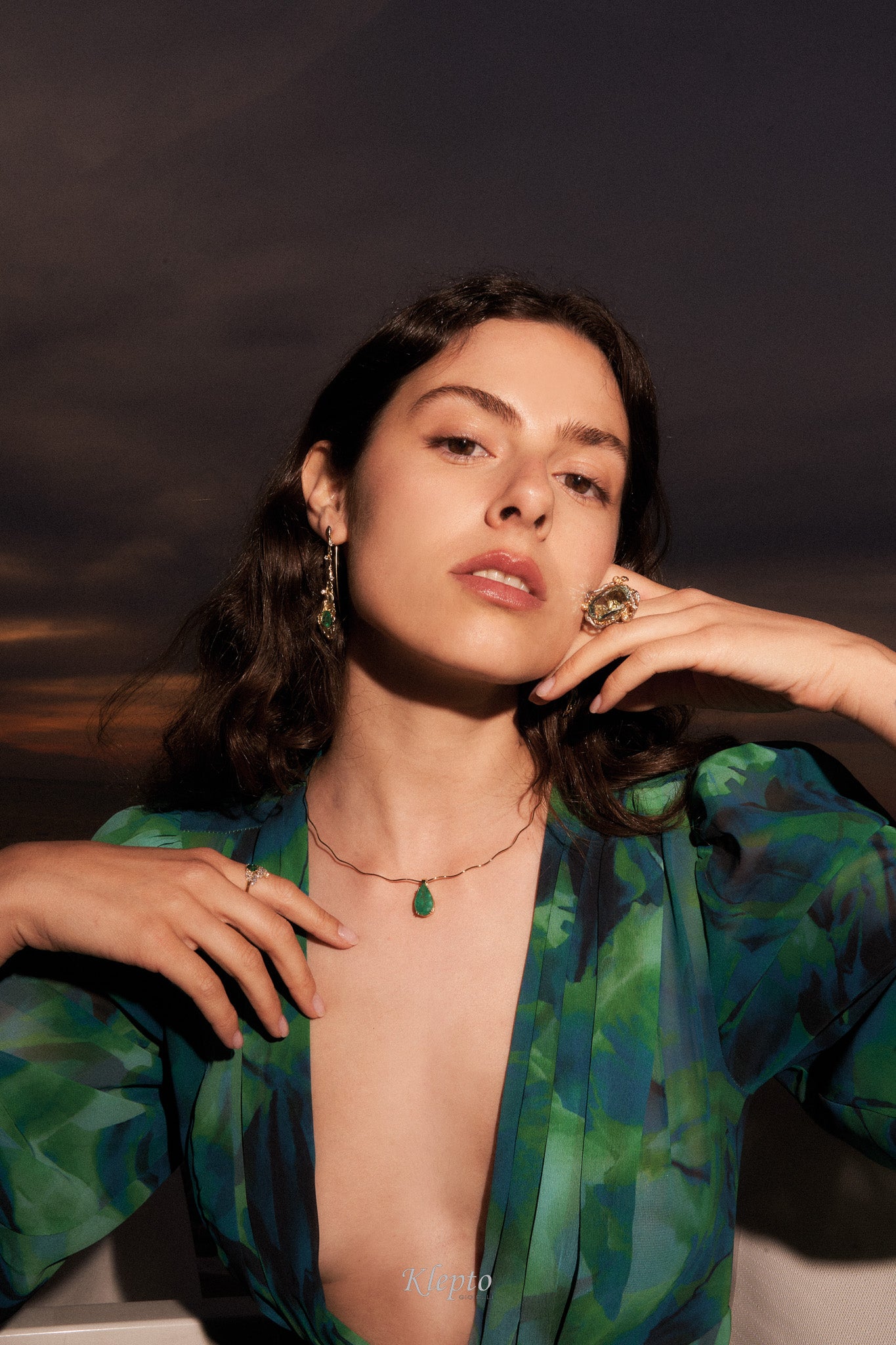 Flame-fused yellow gold earrings with Emeralds and Diamonds