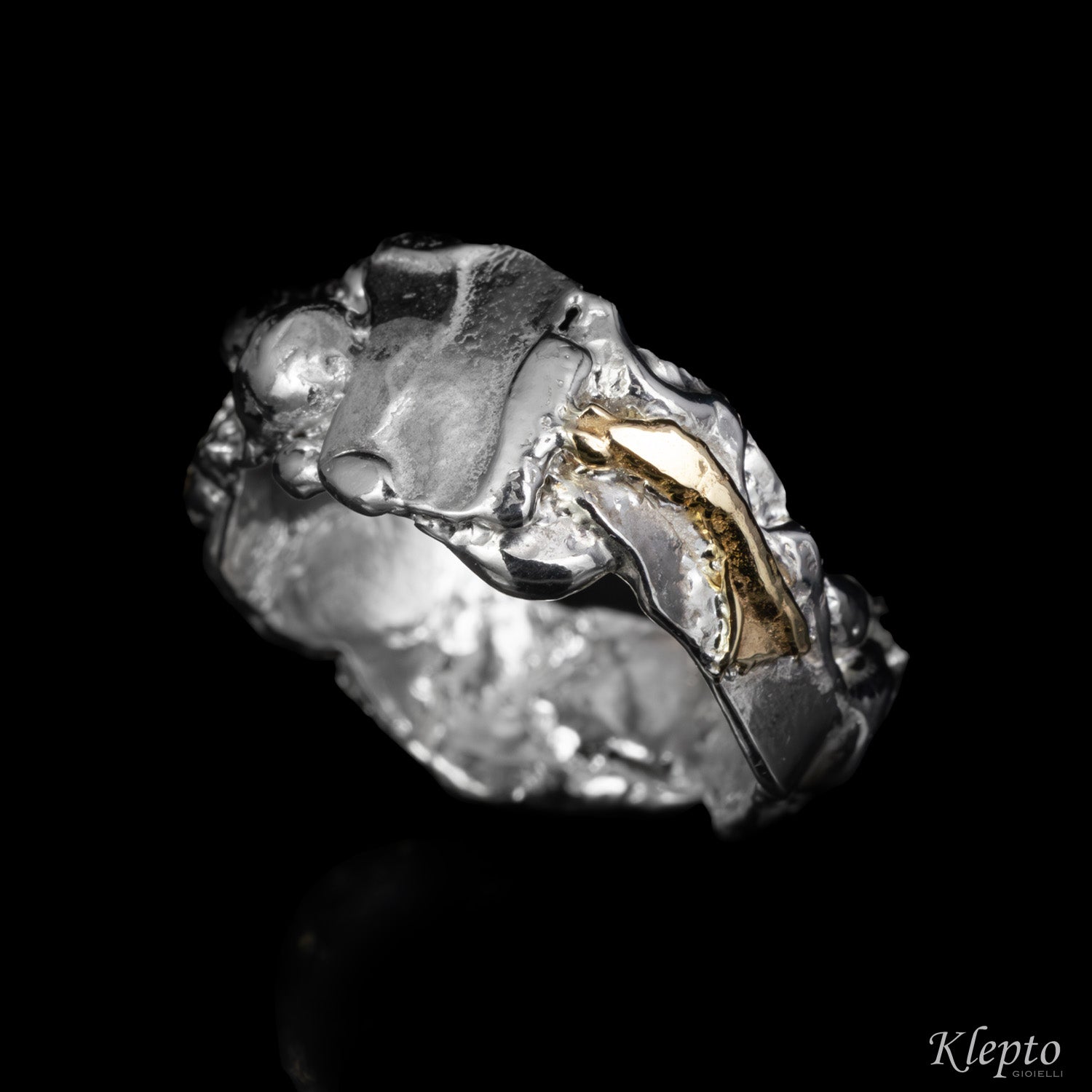 Ring in Silnova® Silver and yellow gold "Metamorphosis"