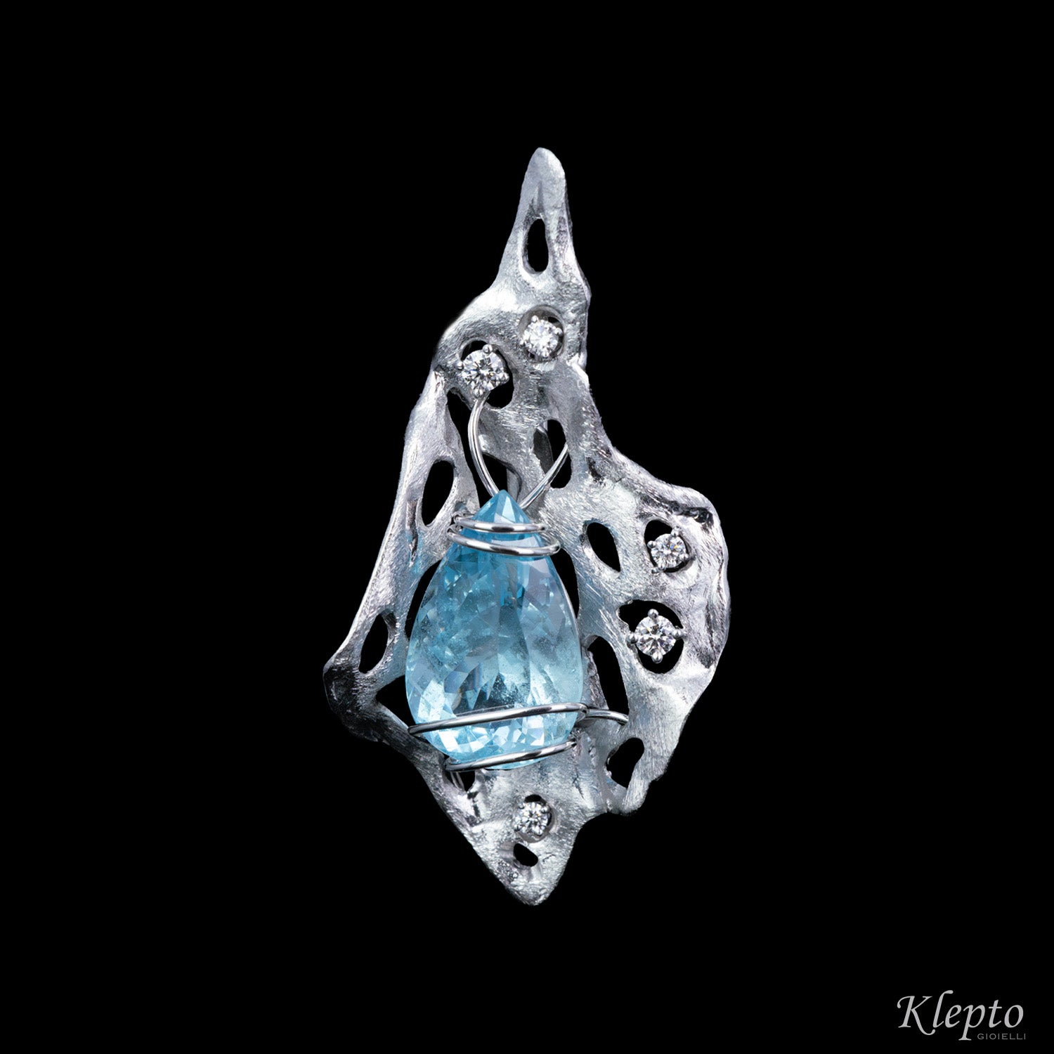 "Auriel et Nivara" white gold earrings with aquemarines and diamonds