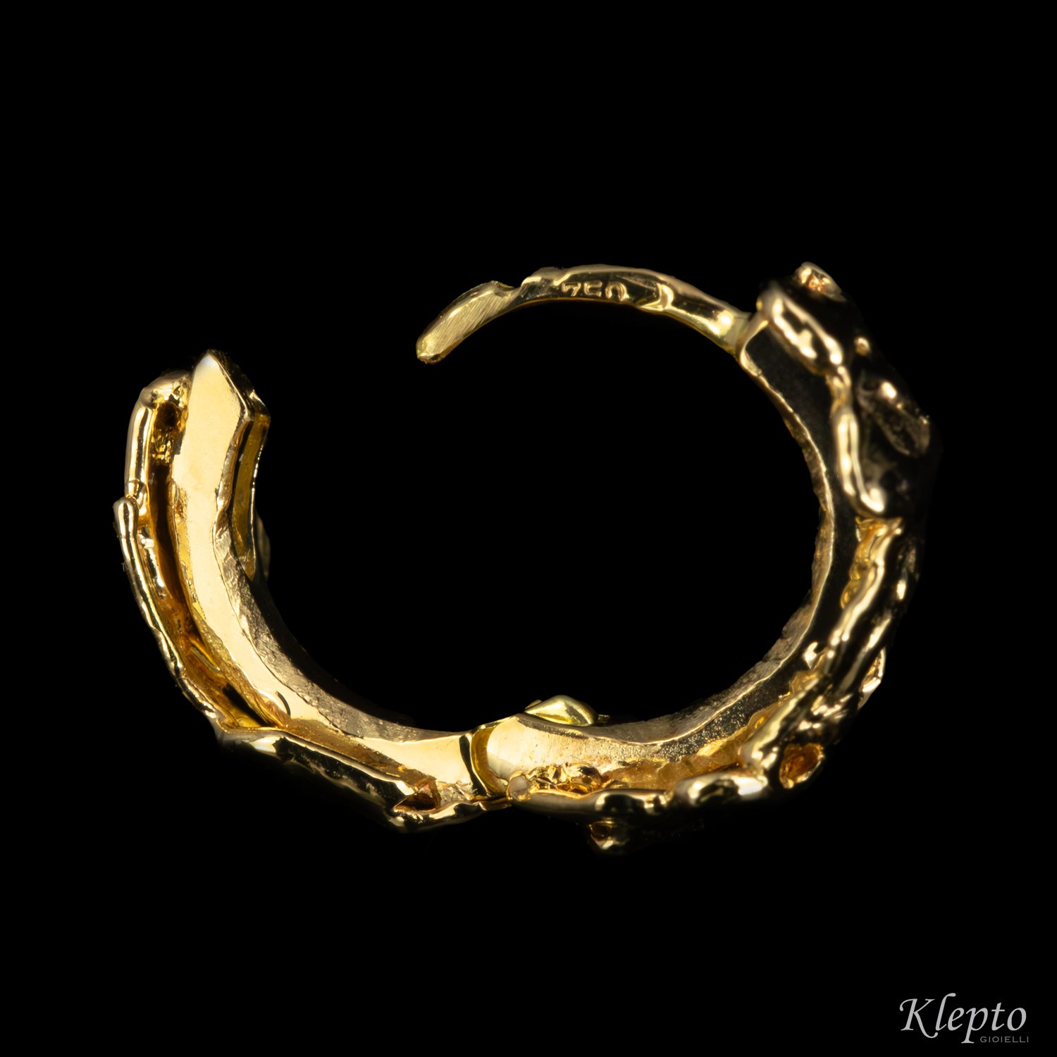 Yellow gold flame-fused hoop earrings