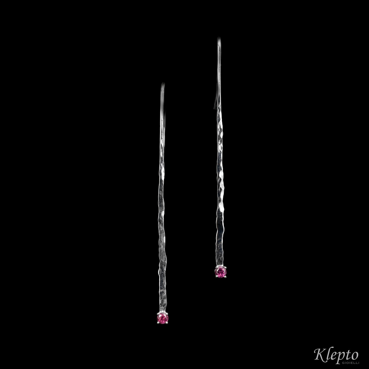 Hammered white gold earrings with Rhodolites