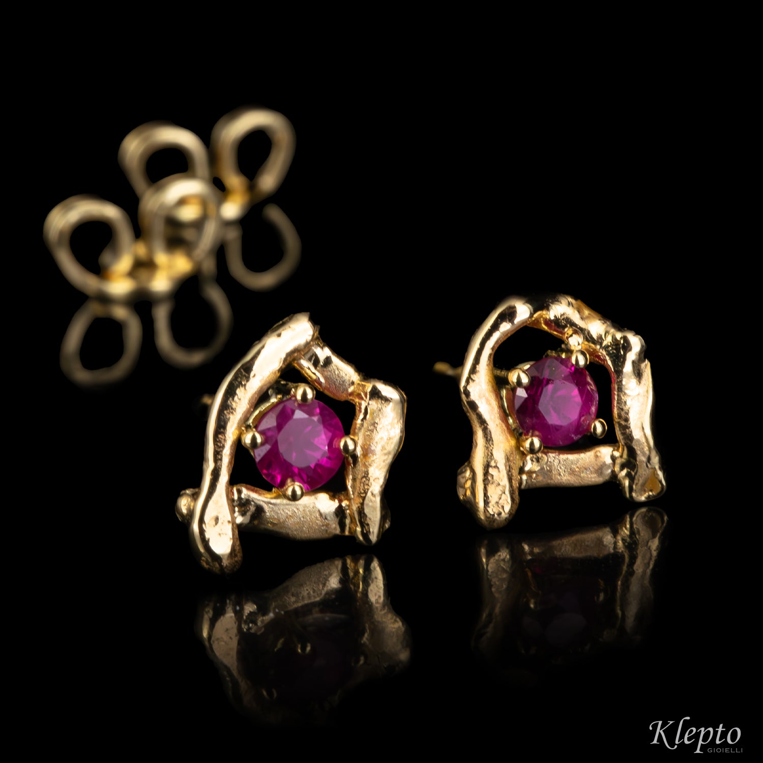 Yellow Gold Pepita Earrings with Rubies