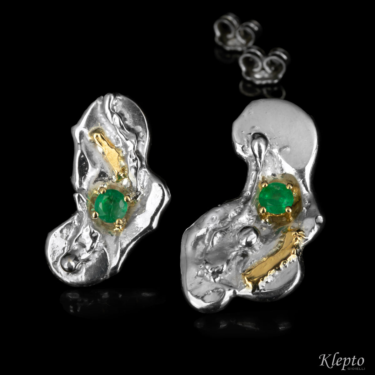 Silnova® silver earrings with emeralds and yellow gold details