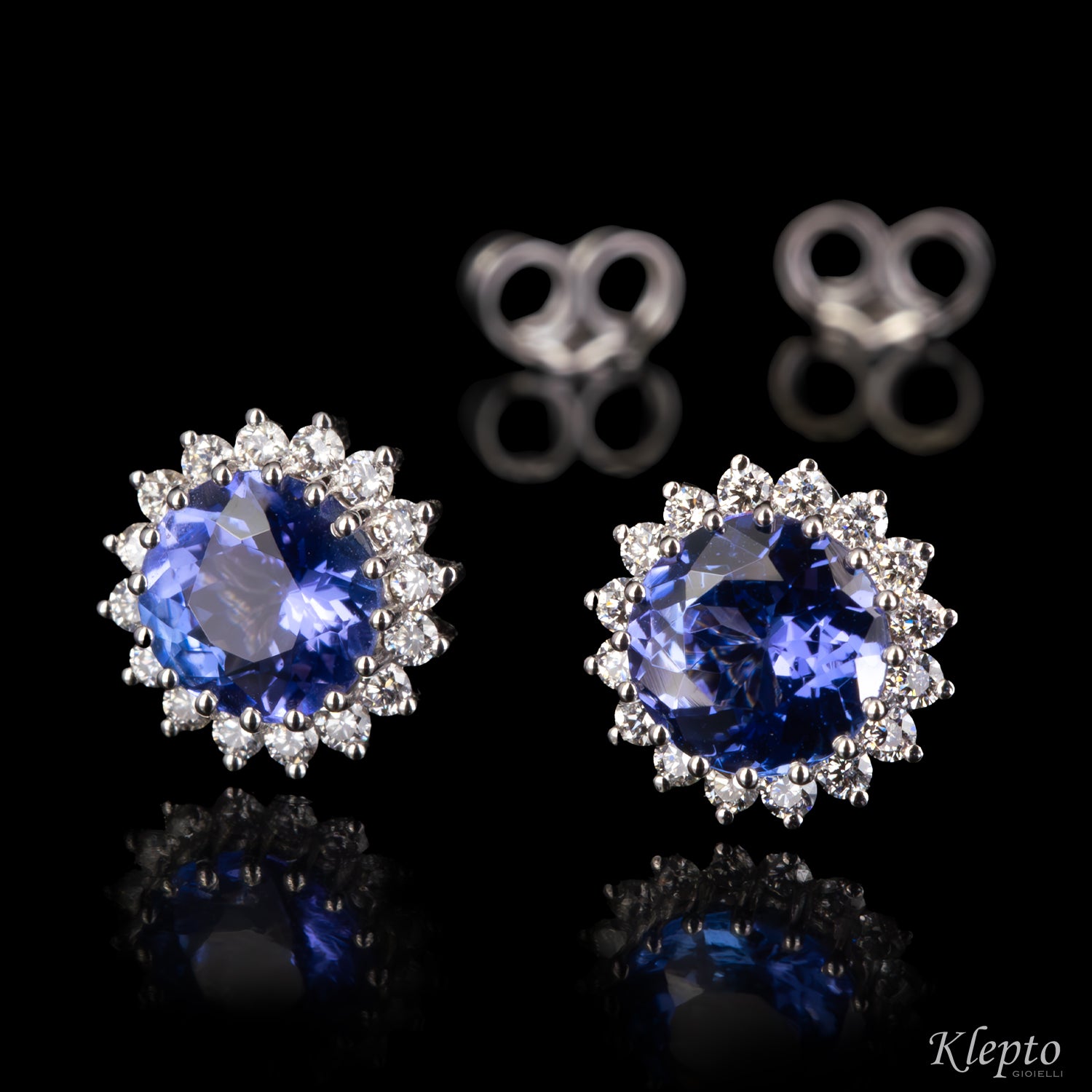 White gold earrings with Tanzanites and Diamonds