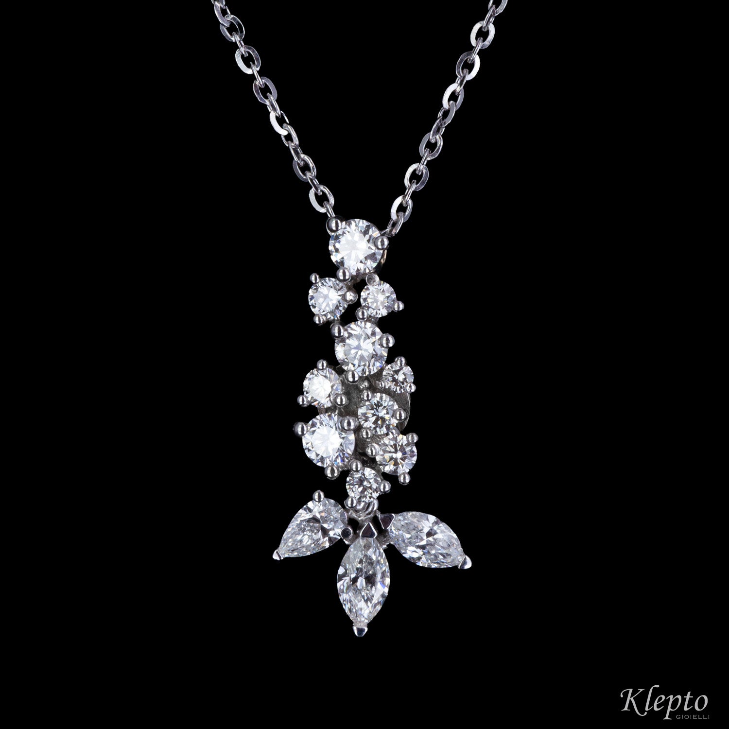 White gold pendant with diamonds