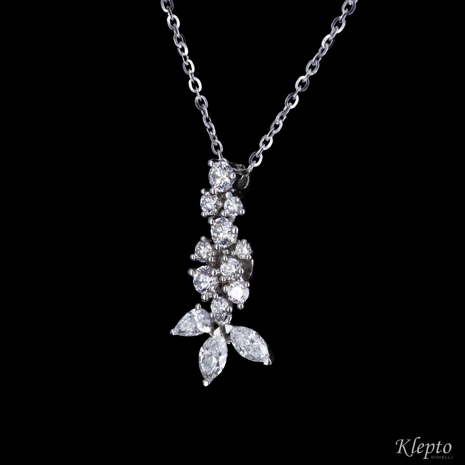White gold pendant with diamonds