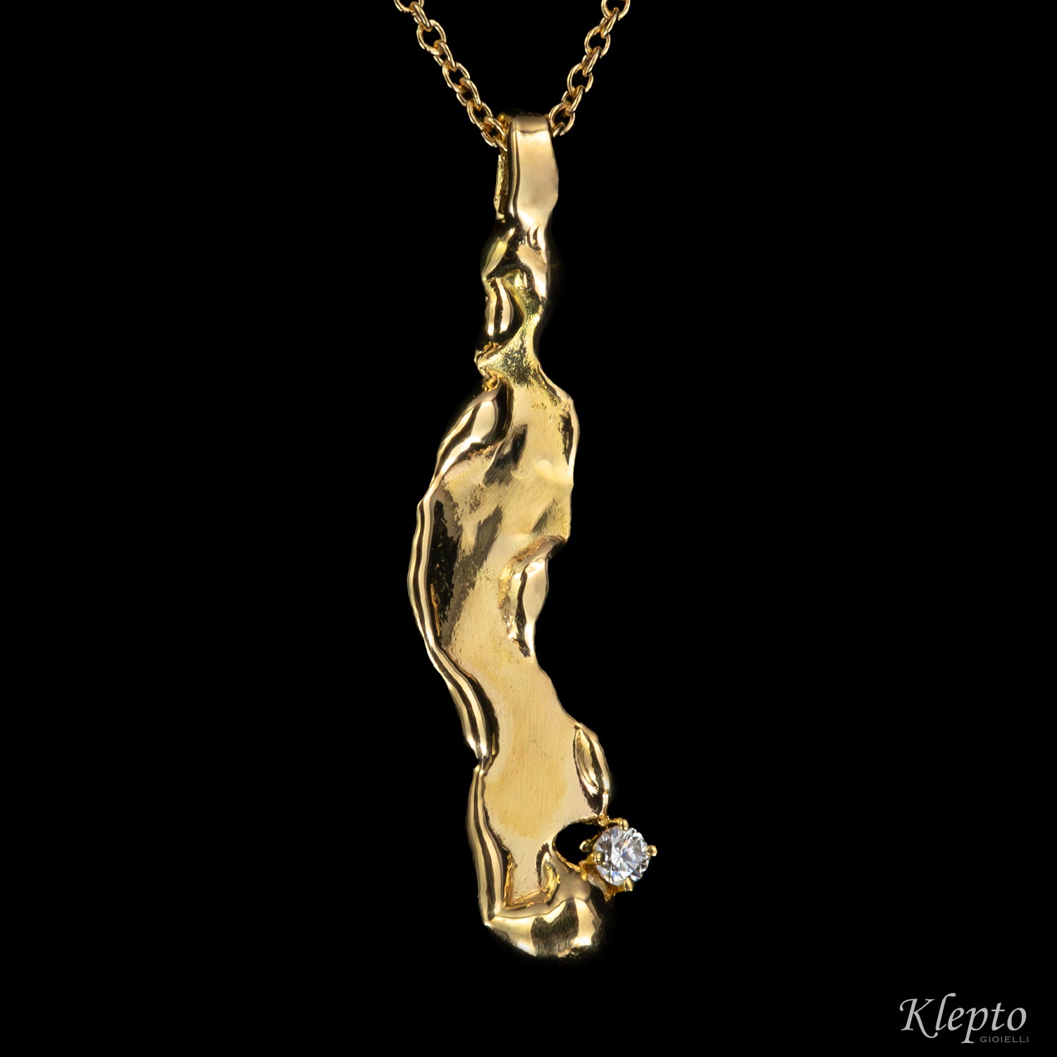 Yellow gold pendant "Isola" flame-fused with diamond