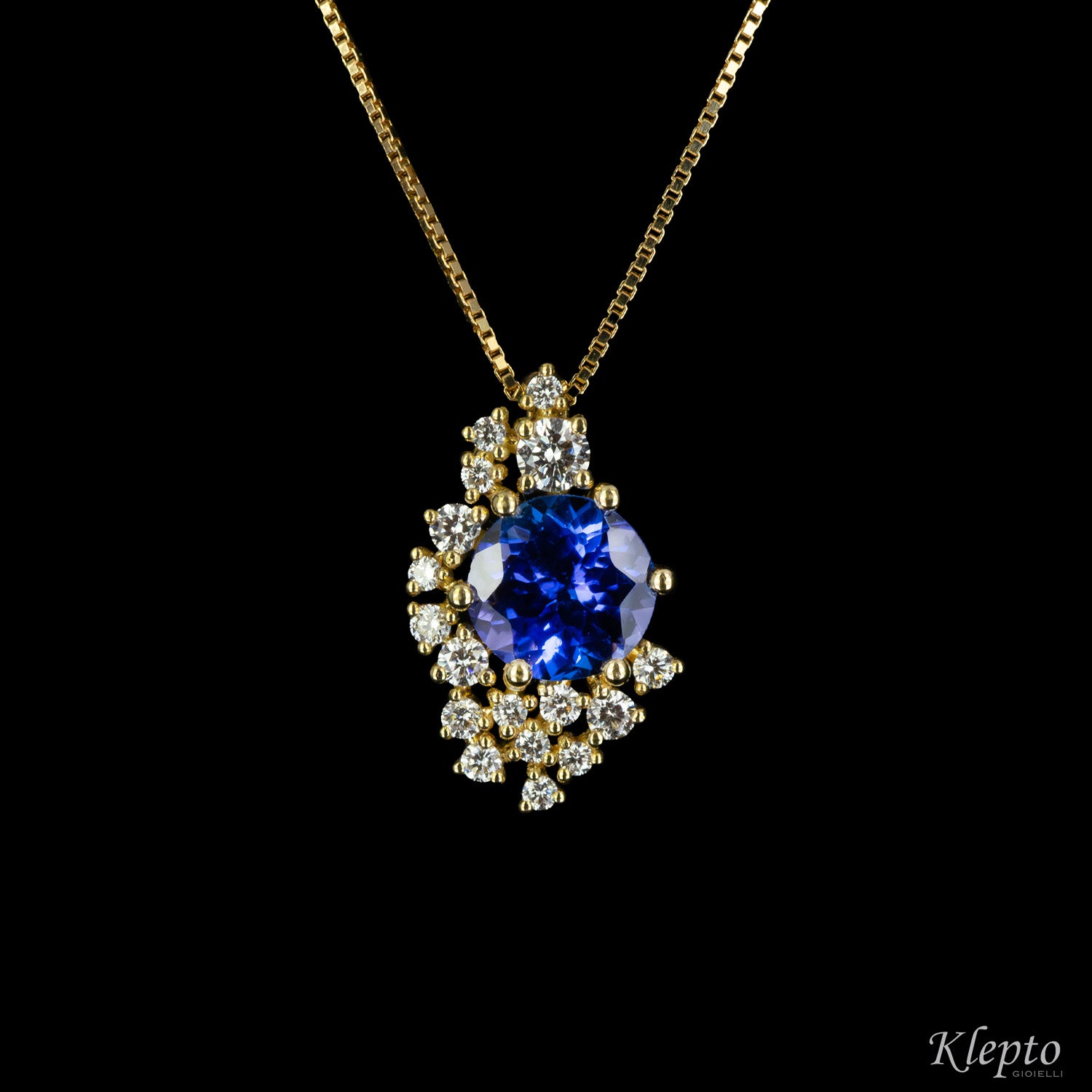 Yellow gold pendant with Tanzanite and Diamonds