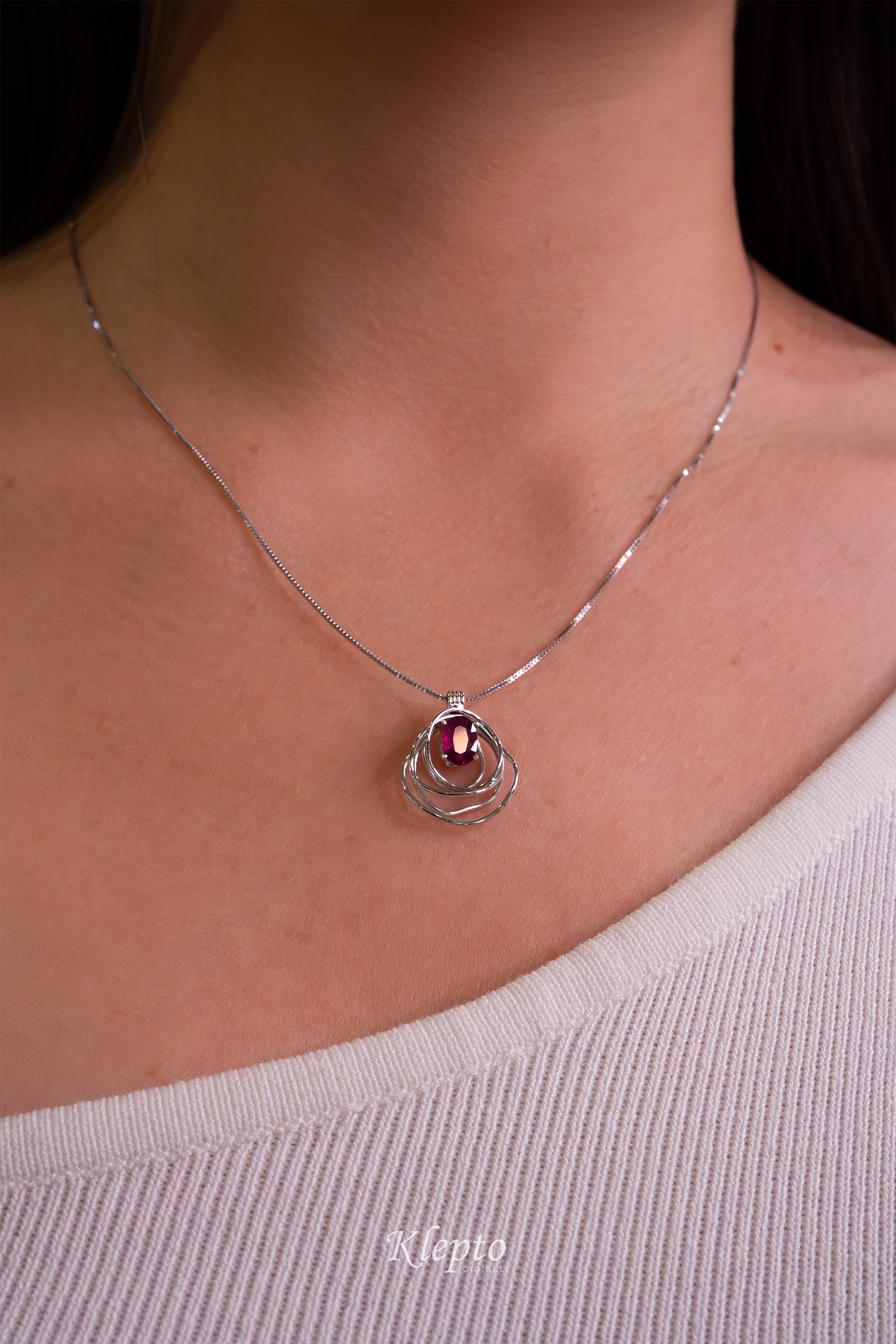 White gold cloud pendant with Ruby