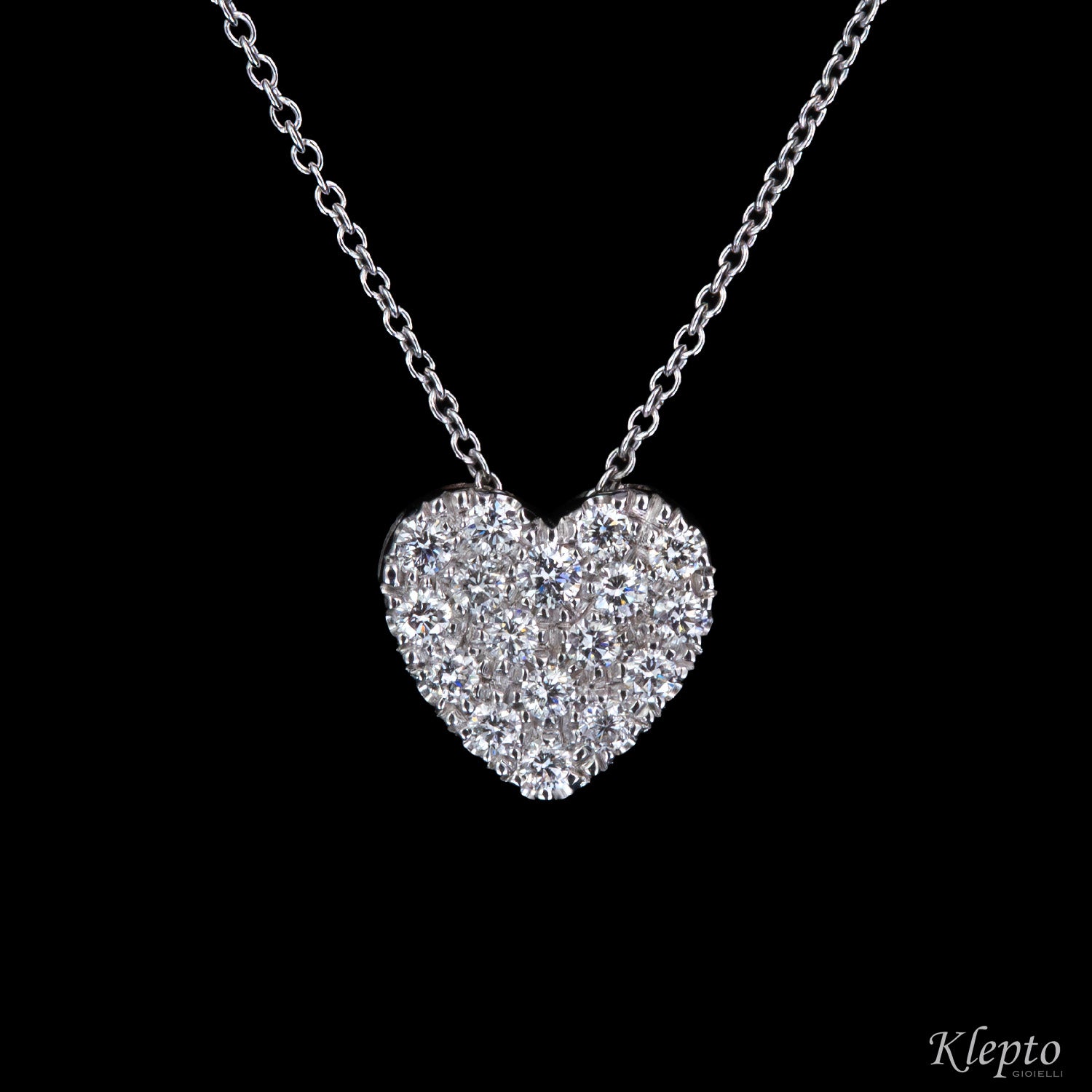 White gold pendant with Diamonds